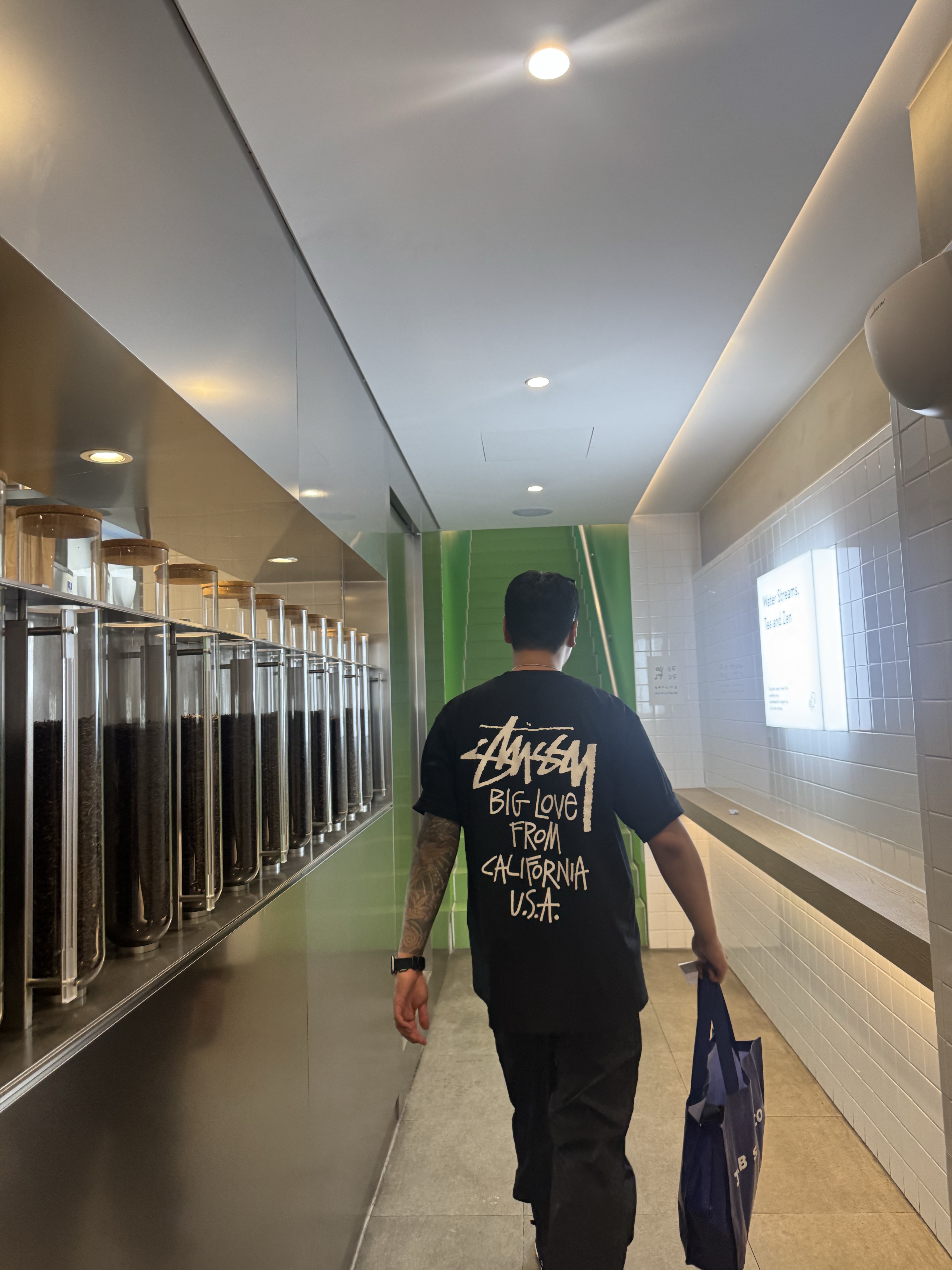 Stussy Big Love T-Shirt Black, Stussy Big Love T-Shirt White 착용 스타일 - 6