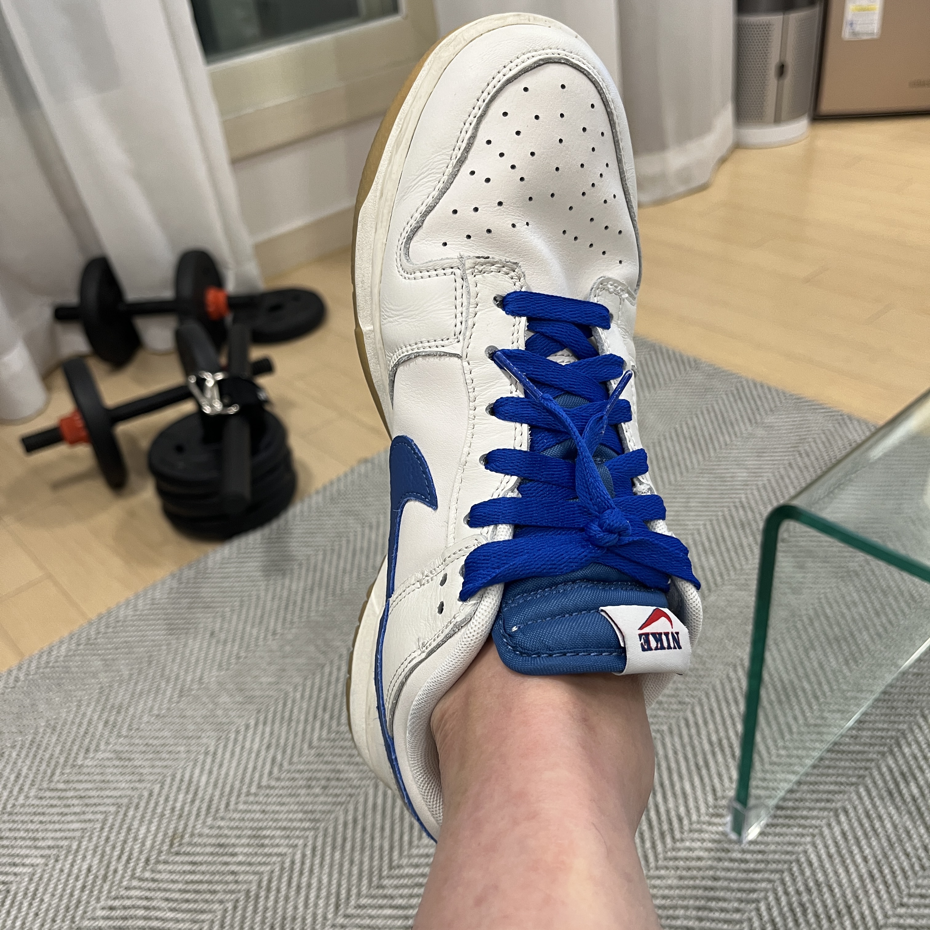 Nike Dunk Low SE Sail Dark Marina Blue 착용 스타일