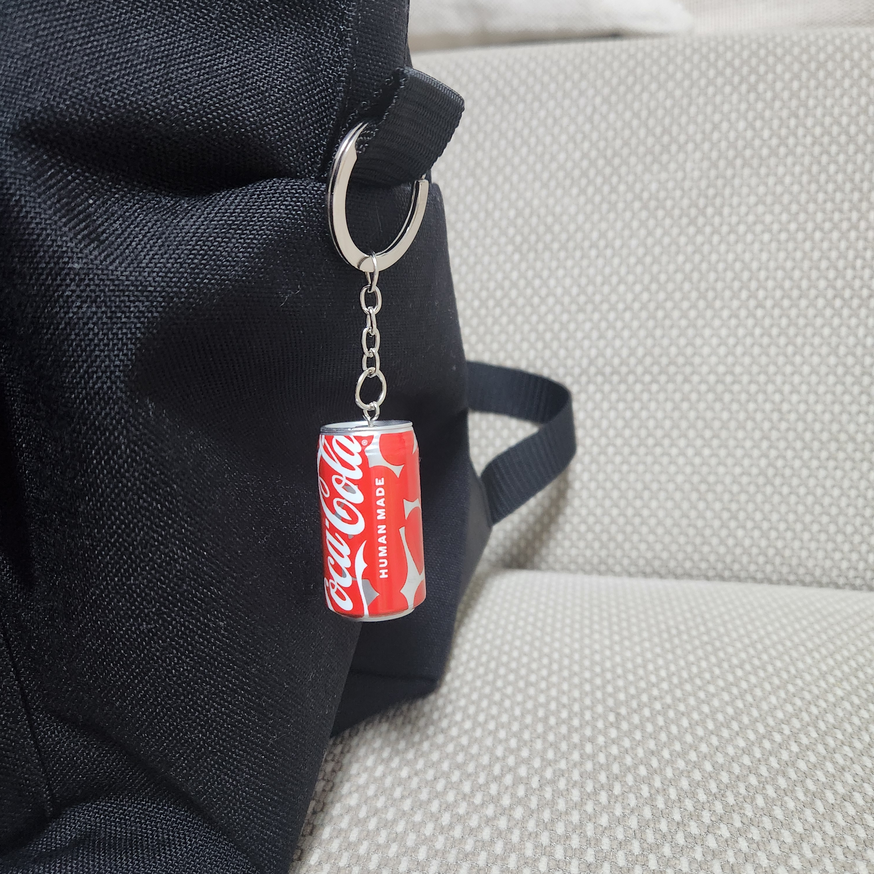 Human Made x Coca-Cola Coke Can Keyring Silver 착용 스타일