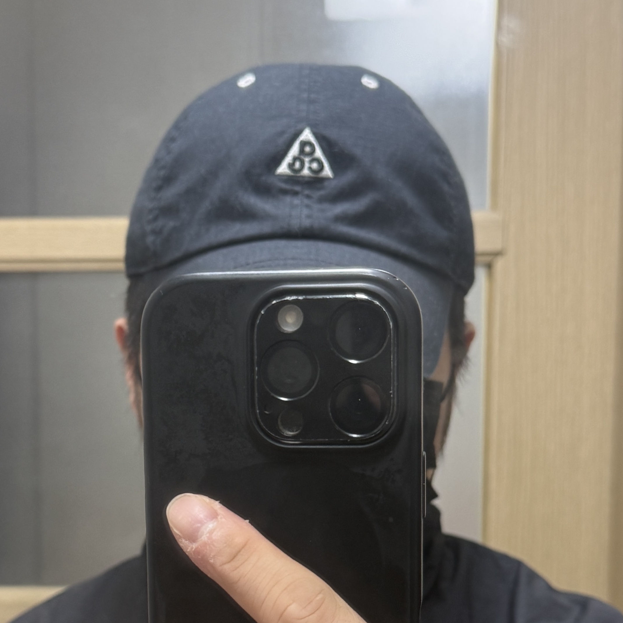 Nike ACG Heritage 86 Cap Black Light Smoke Grey 착용 스타일