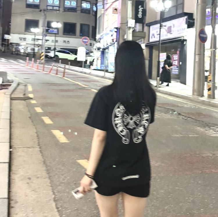 Chrome Hearts Horseshoe Logo Pocket T-Shirt Black 착용 스타일