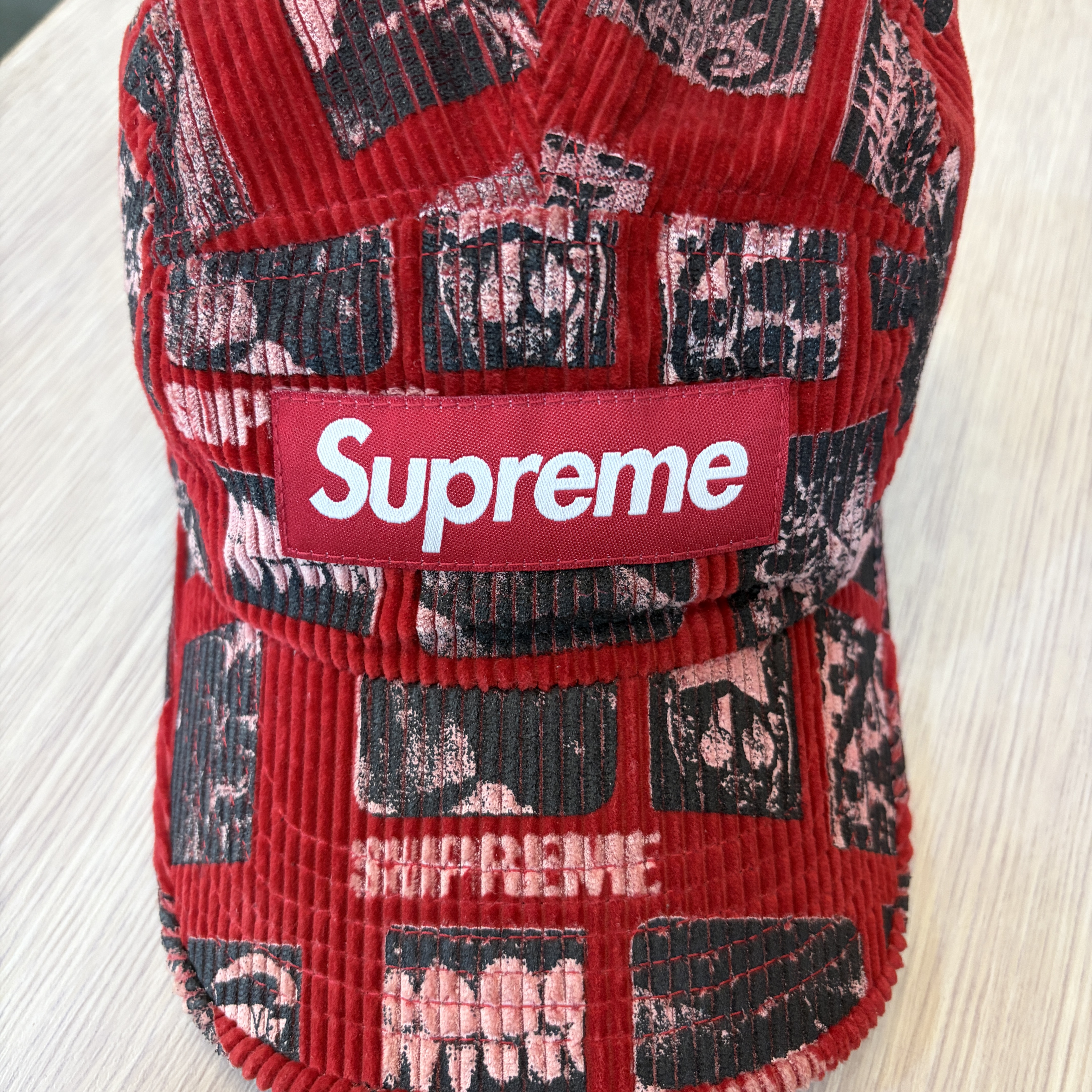 Supreme x MM6 Maison Margiela Box Logo T-Shirt White - 24SS, Supreme Double Knee Painter Pant Washed Indigo - 24SS 착용 스타일 - 5