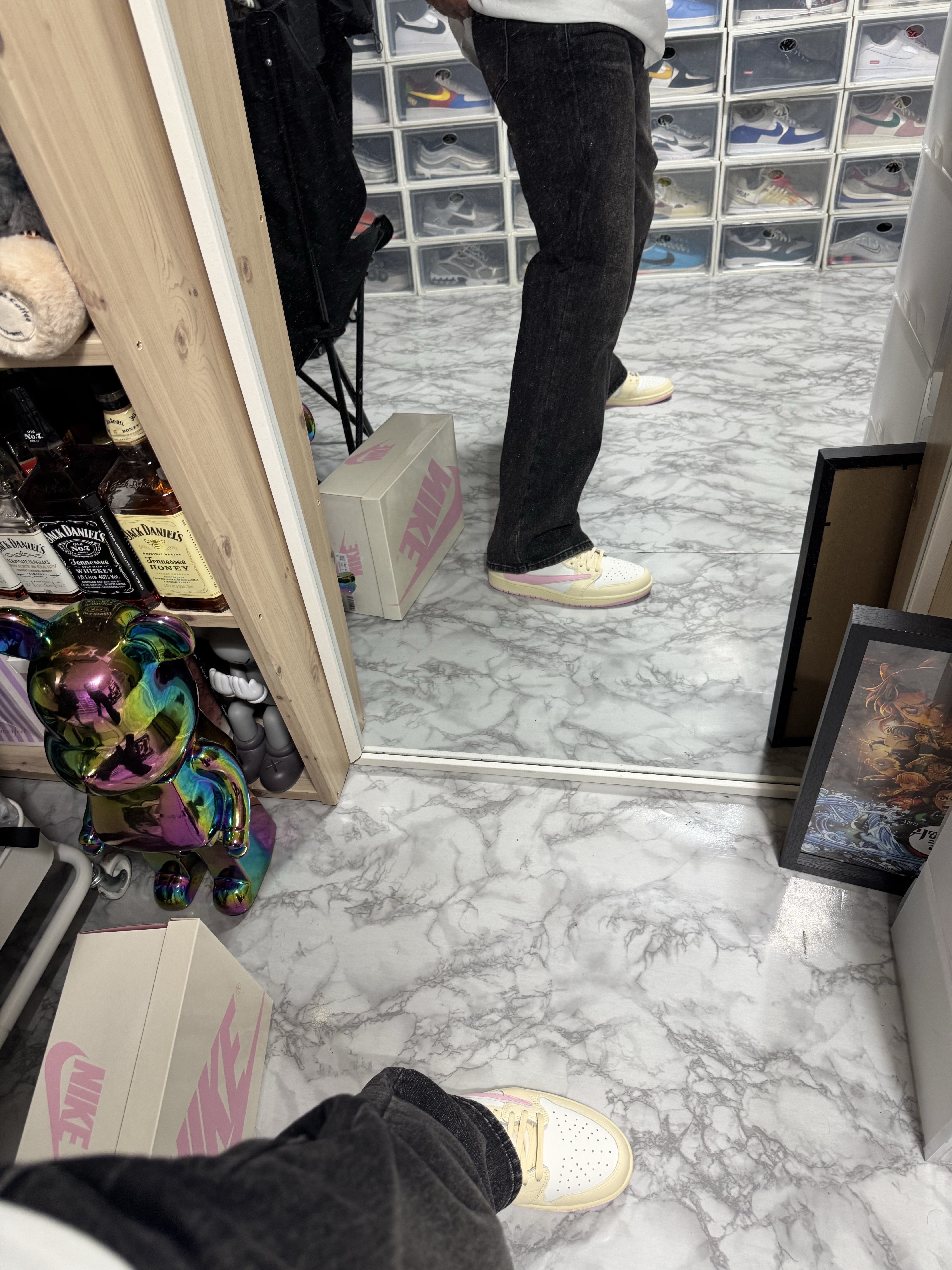 Jordan 1 x Travis Scott Retro Low OG SP Sail Tropical Pink, Jordan 1 x Travis Scott Retro Low OG SP Muslin Shy Pink 착용 스타일 - 4