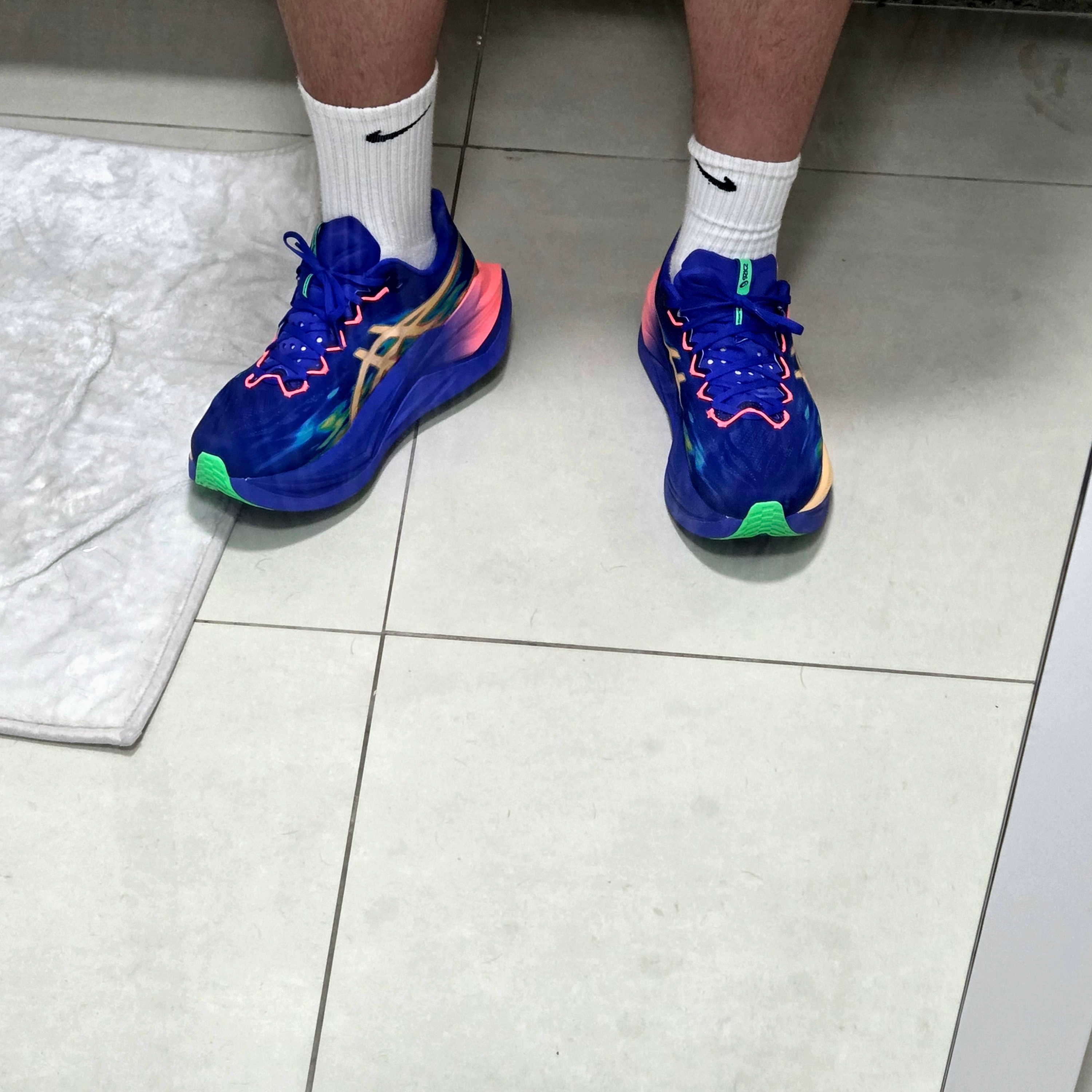 Asics Superblast 3 Cobalt Burst Light Orange 착용 스타일