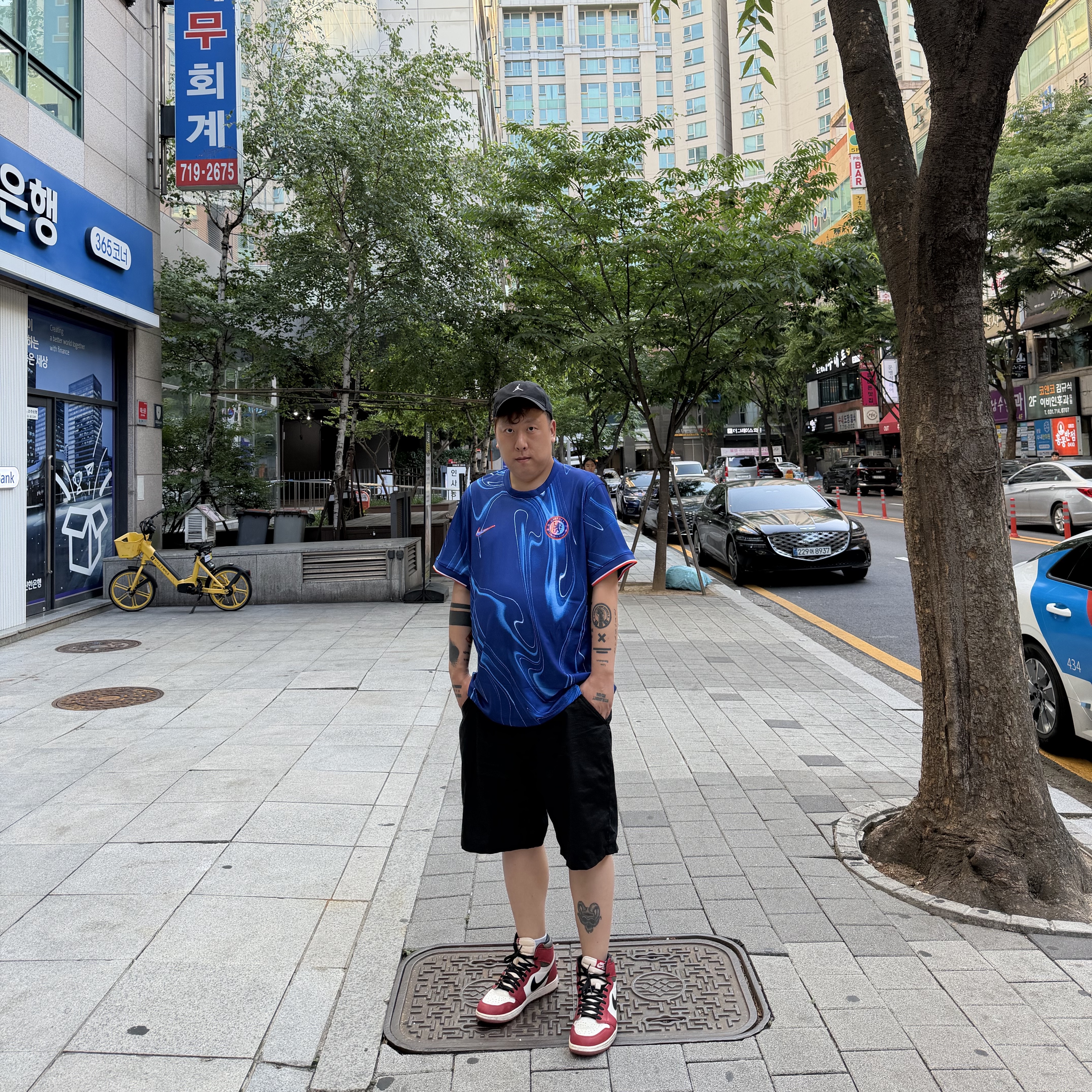 Nike Chelsea FC 2024/25 Stadium Home Dri-Fit Jersey Rush Blue (Non Marking Ver.) 착용 스타일