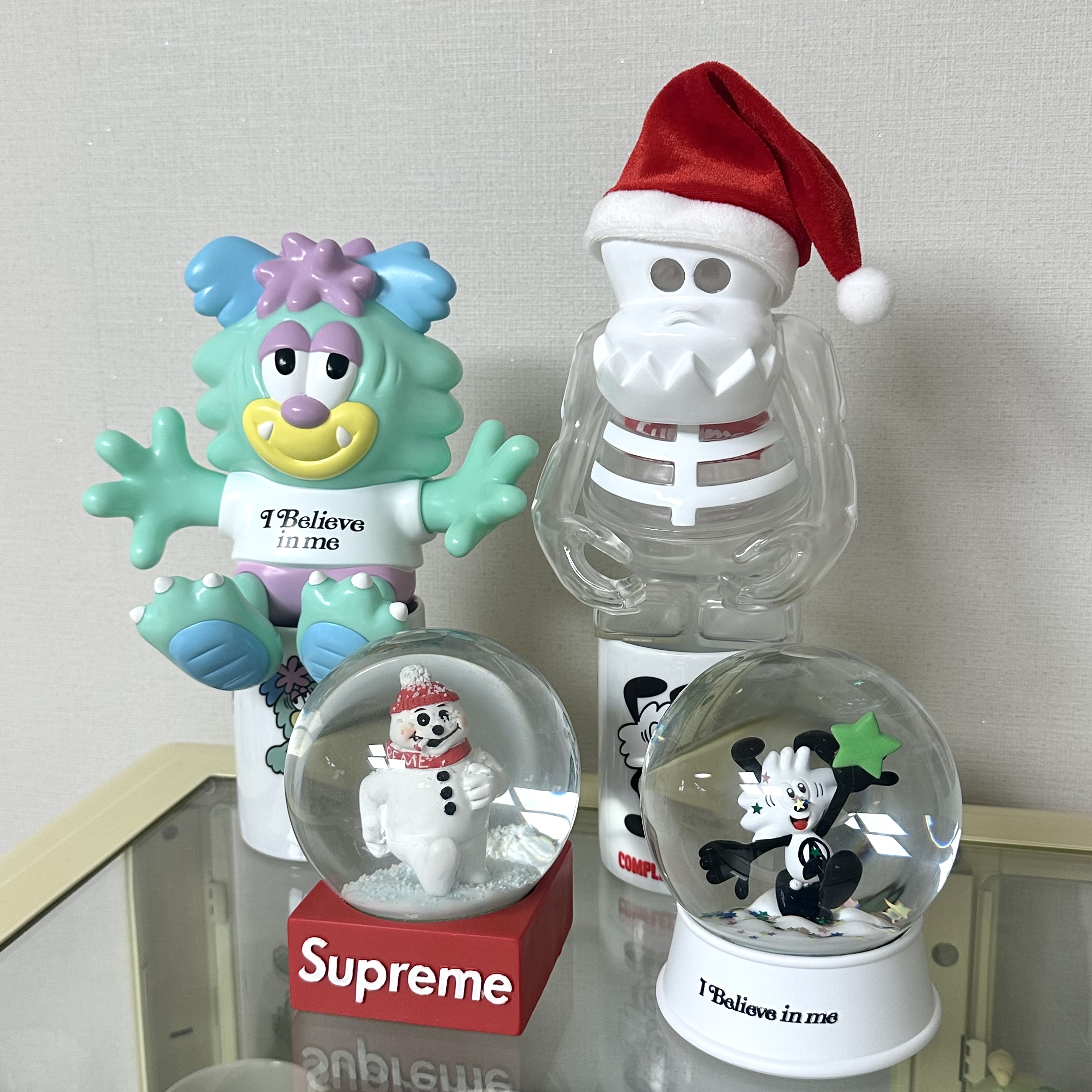 Supreme シュプリーム スノーマン スノーグローブ スノードーム Supreme Snowman Snowglobe スノーマン スノードーム Supreme