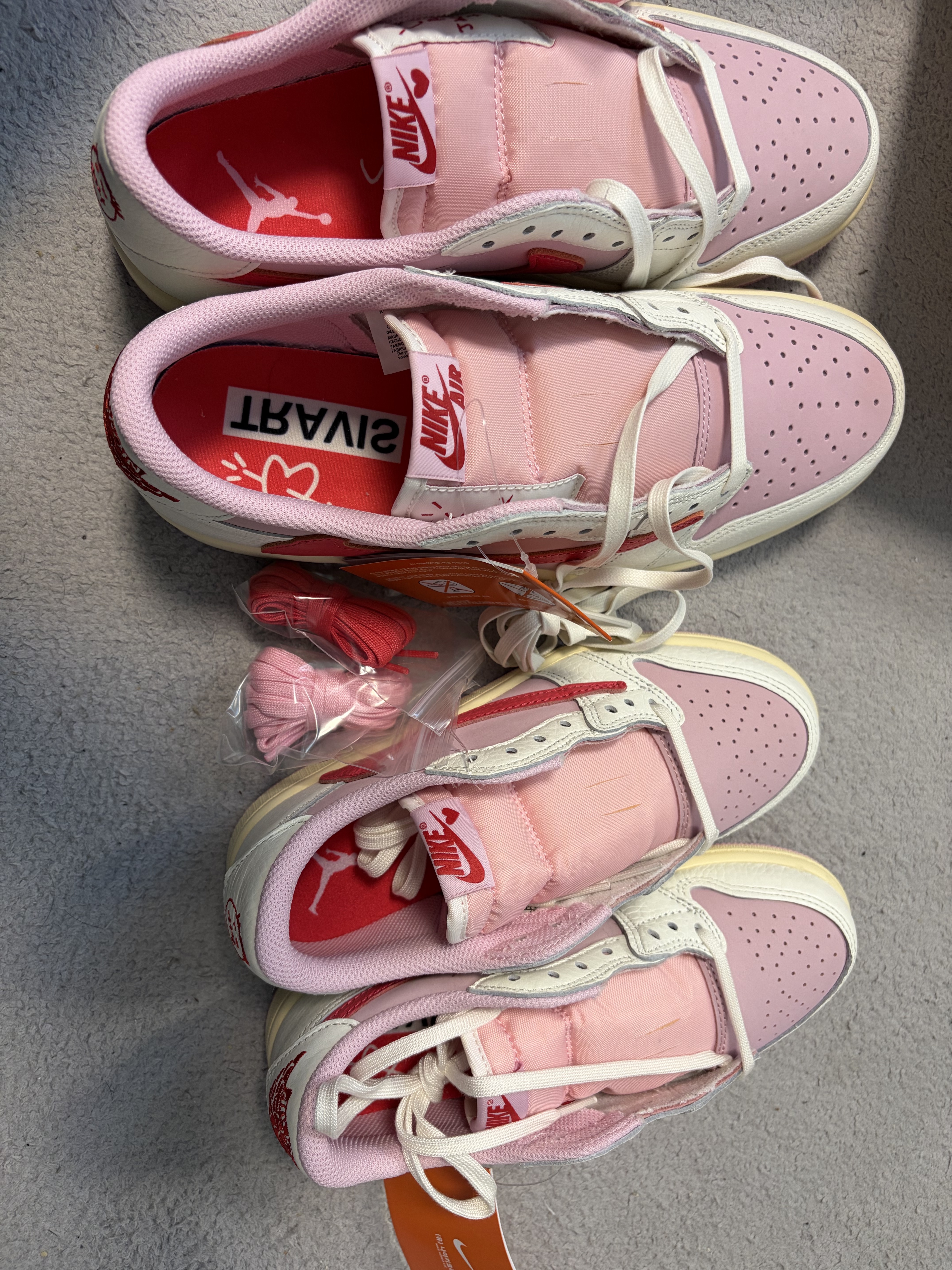 (PS) Jordan 1 x Travis Scott Retro Low OG SP Sail Tropical Pink 착용 스타일 - 2