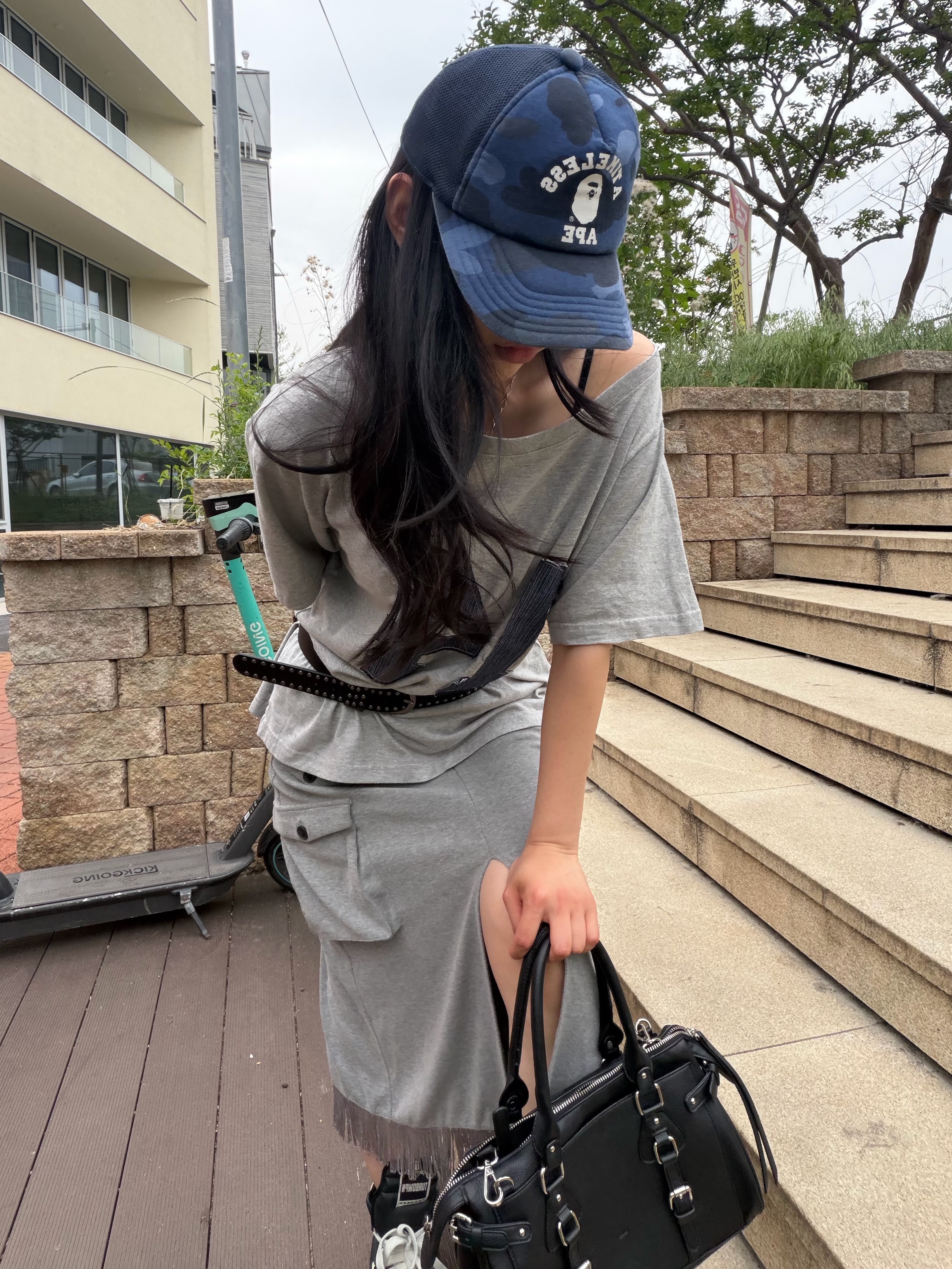 BAPE x JJJJound Color Camo College Mesh Cap Navy, rhos Biker Bag Black 착용 스타일 - 2