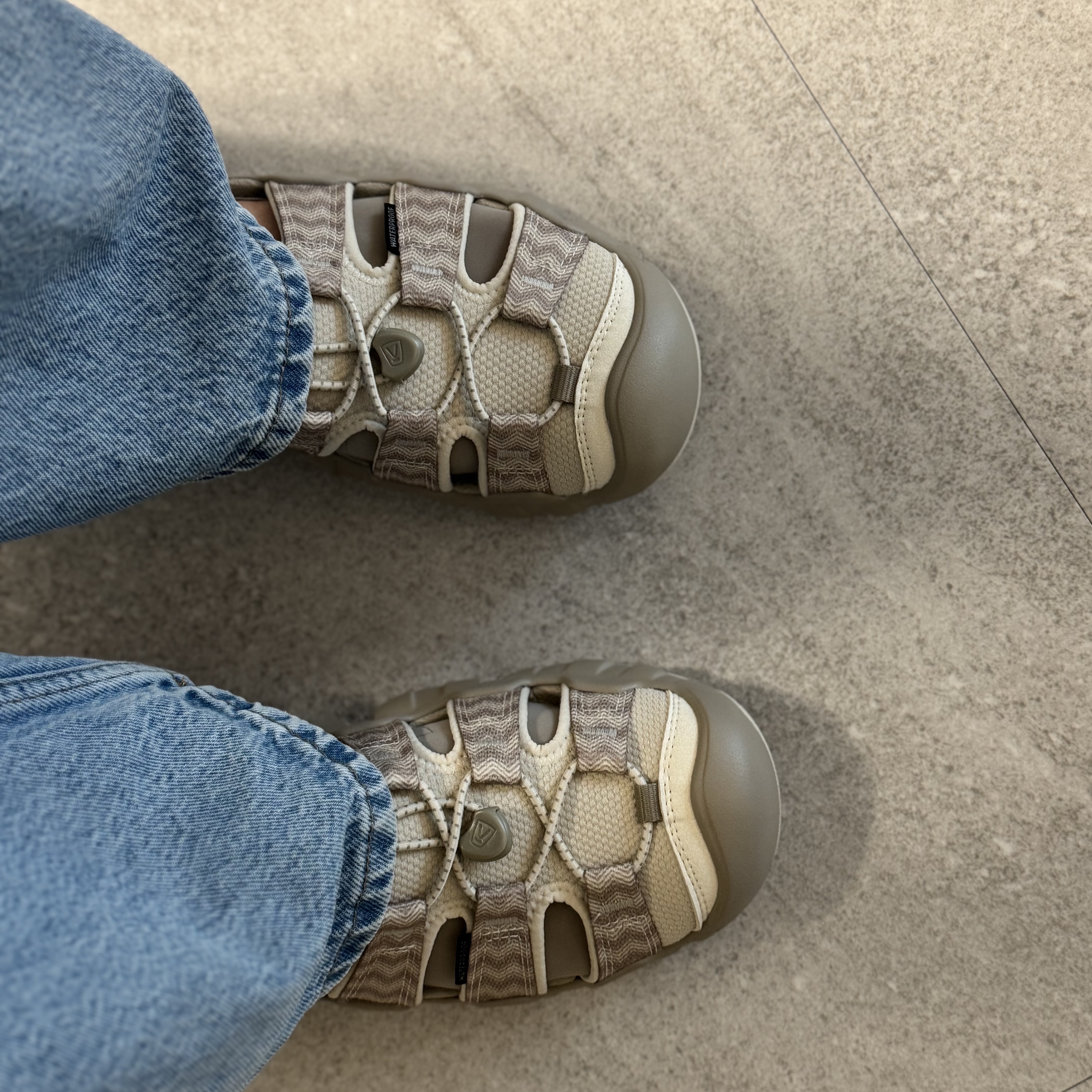 Keen Hyperport H2 Sandal Birch Plaza Taupe 착용 스타일 - 1