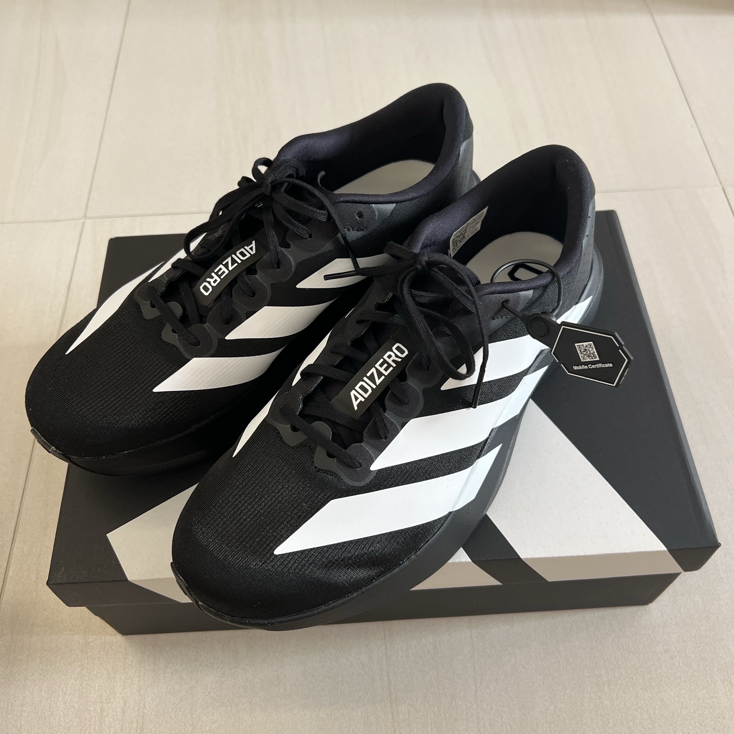 Adidas Adizero EVO SL Core Black Cloud White 착용 스타일