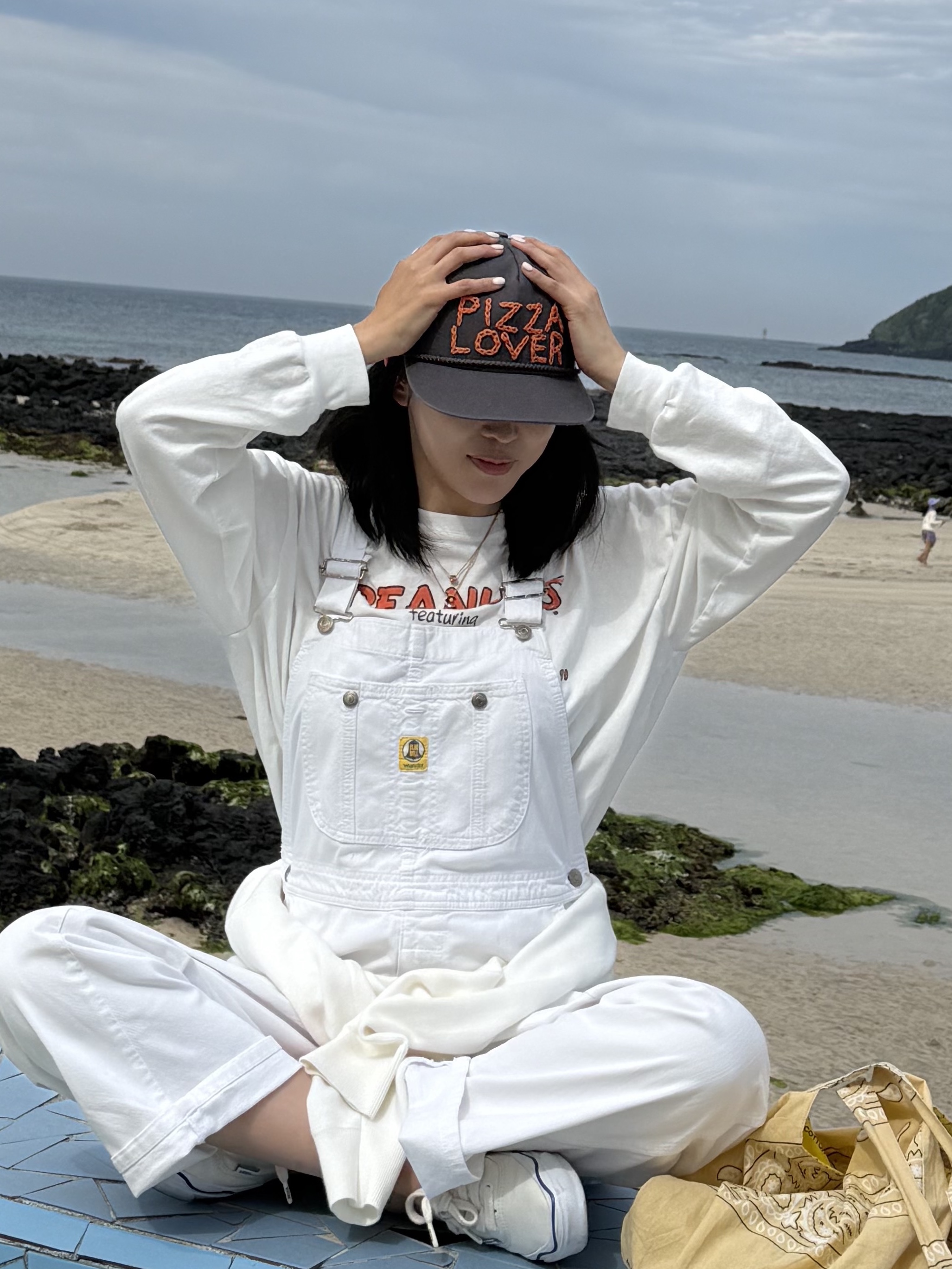 Vacant Archive Lover Series Hand Stitch Cap Charcoal, Vans Premium Authentic 44 Seoul White 착용 스타일