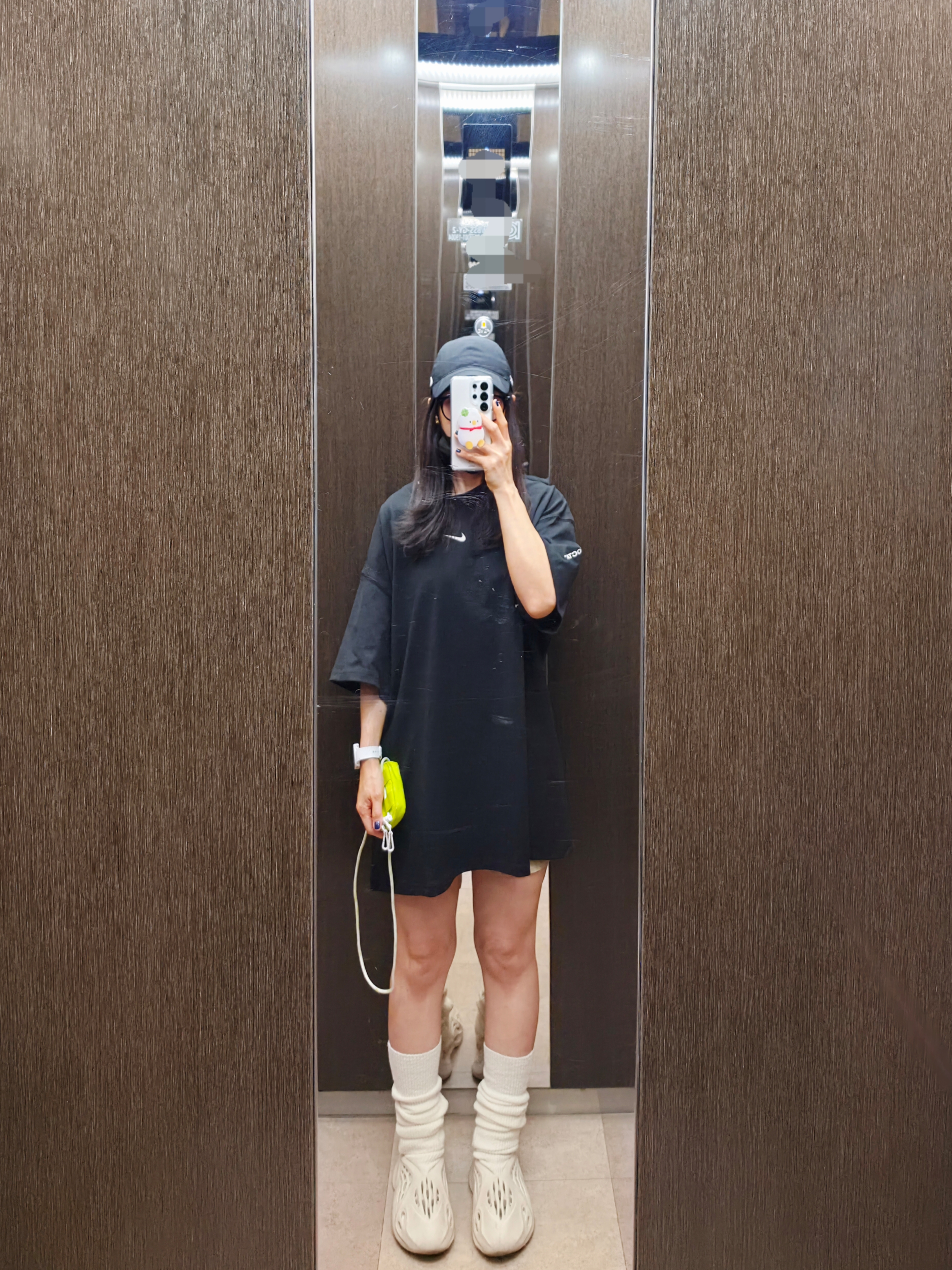 Nike x Drake Nocta Club Cap Black, Nike x Drake Nocta NRG CS T-Shirt Black - US/EU 착용 스타일