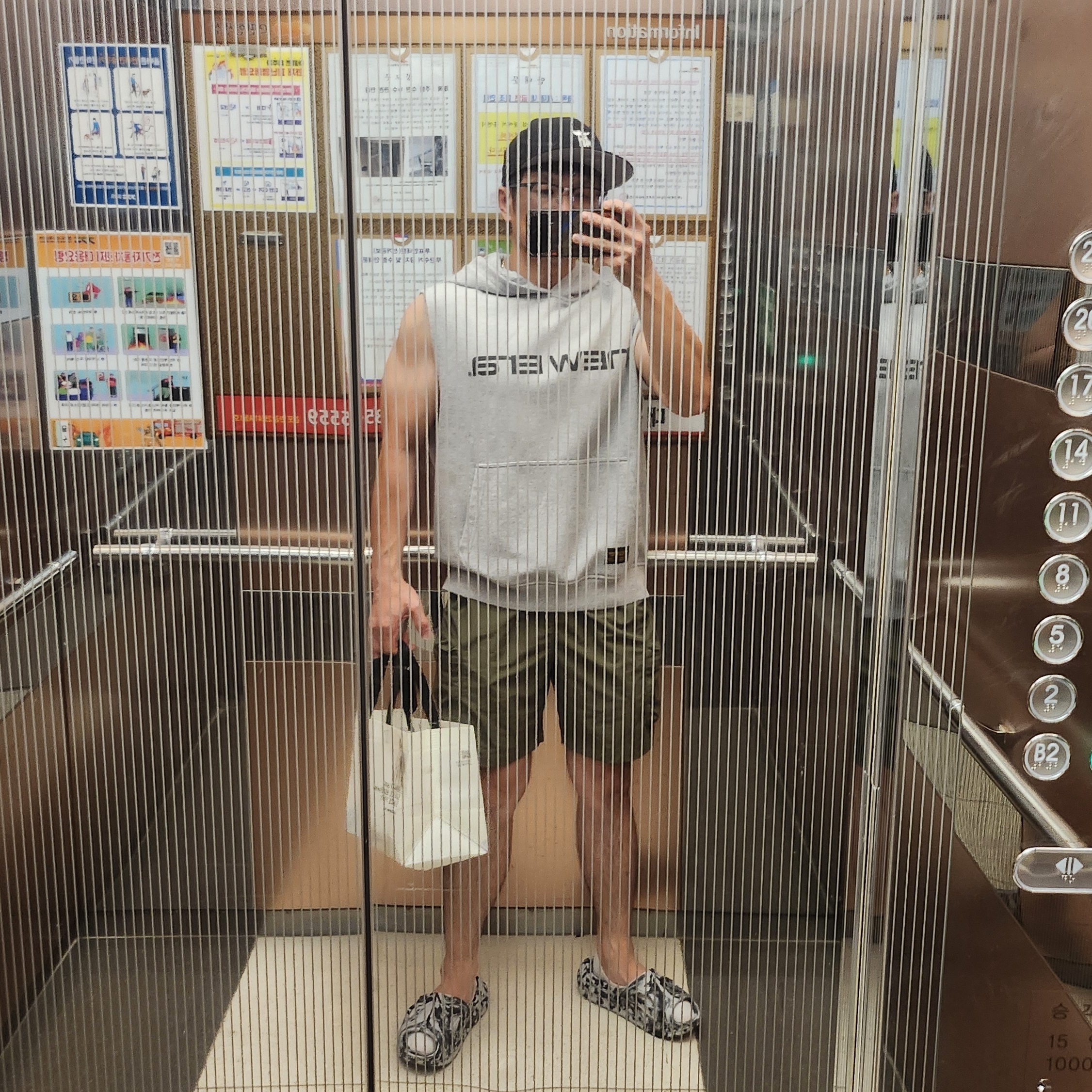 Essentials x New Era Sized Cap Black, Snow Peak Giga Power Stove (Korean Ver.) 착용 스타일 - 1
