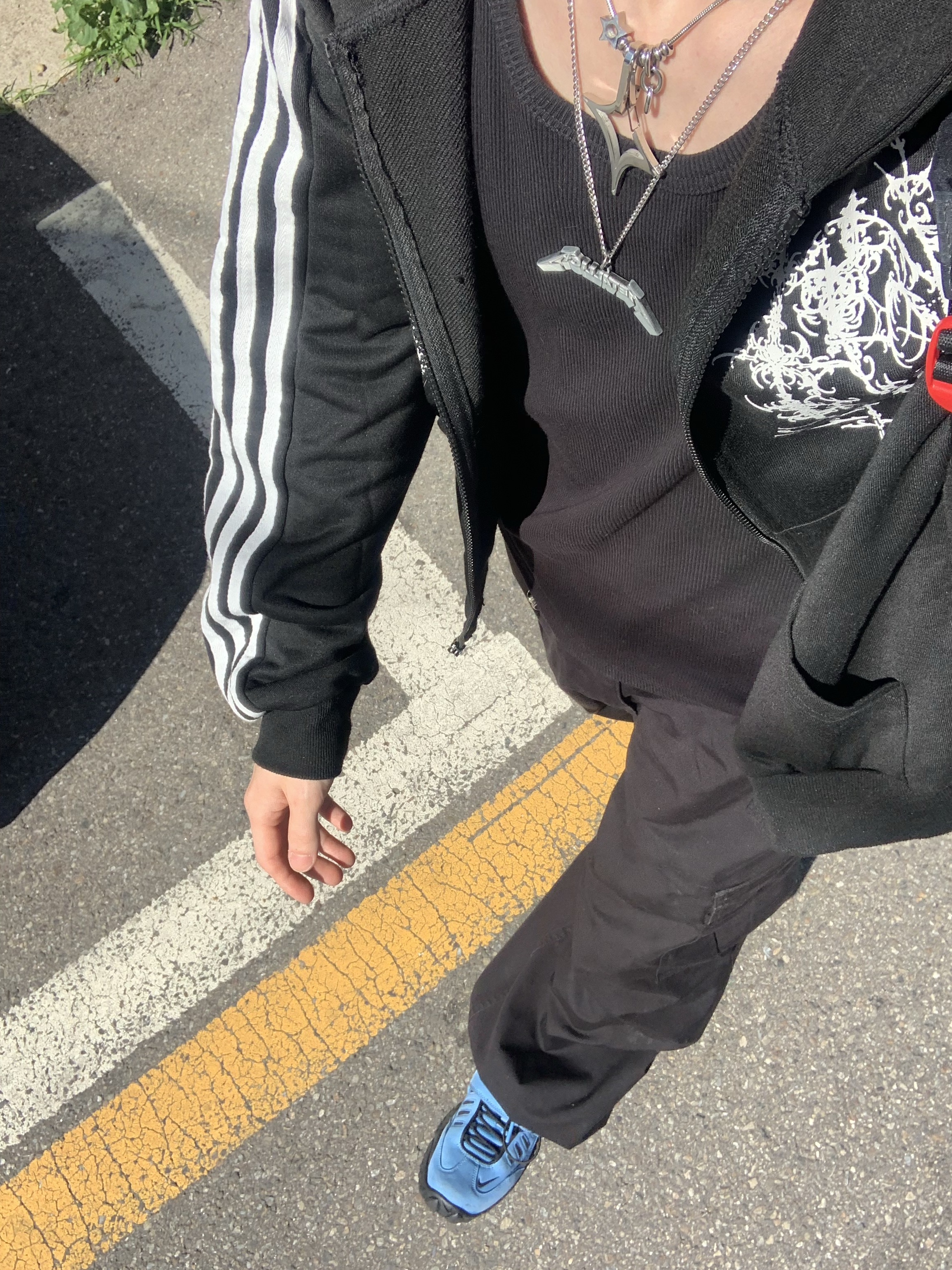 Nike x Ambush Air Adjust Force SP University Blue and Habanero Red 착용 스타일 - 3