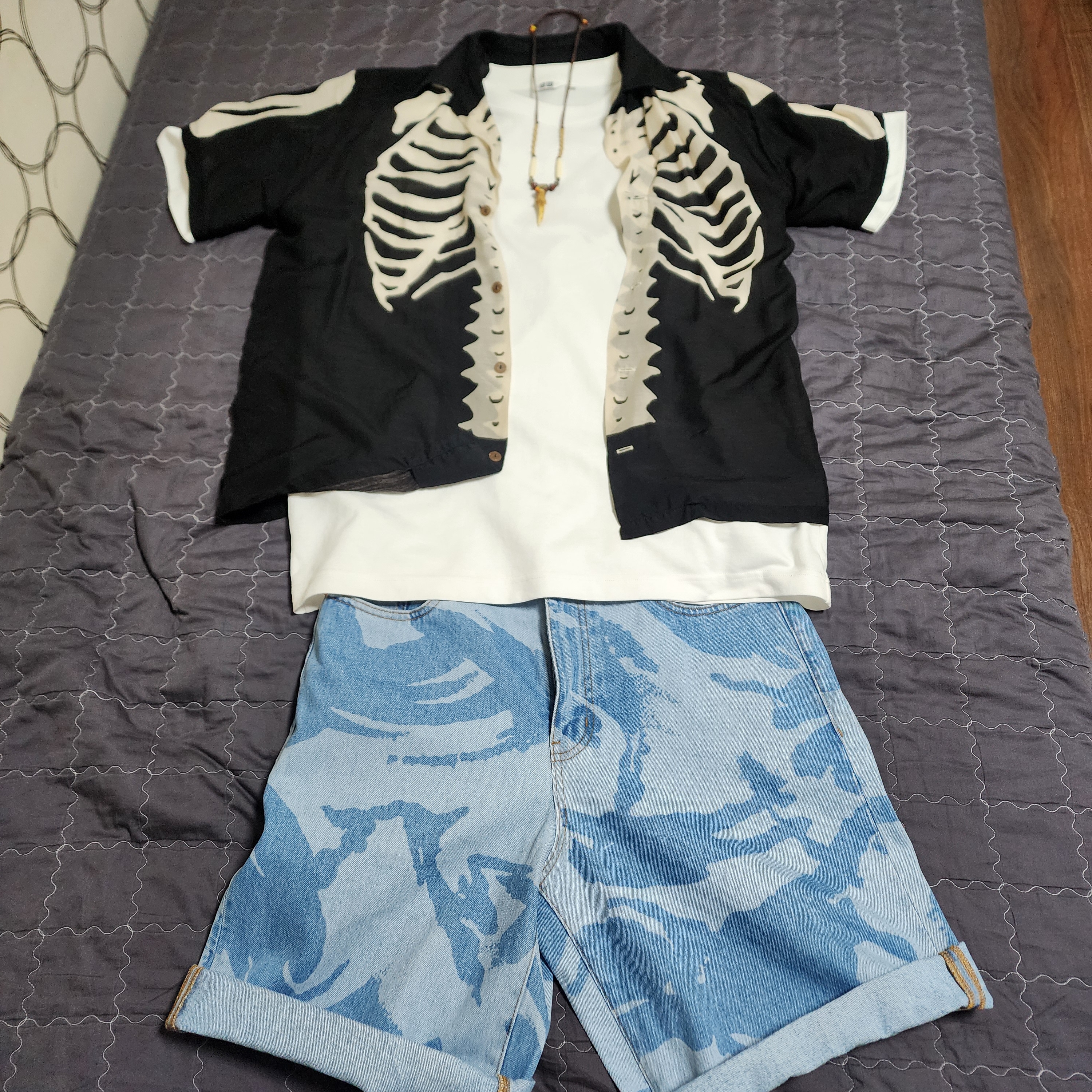 Palace Baggy Jean Short Light Stonewash DPM - 26SS 착용 스타일
