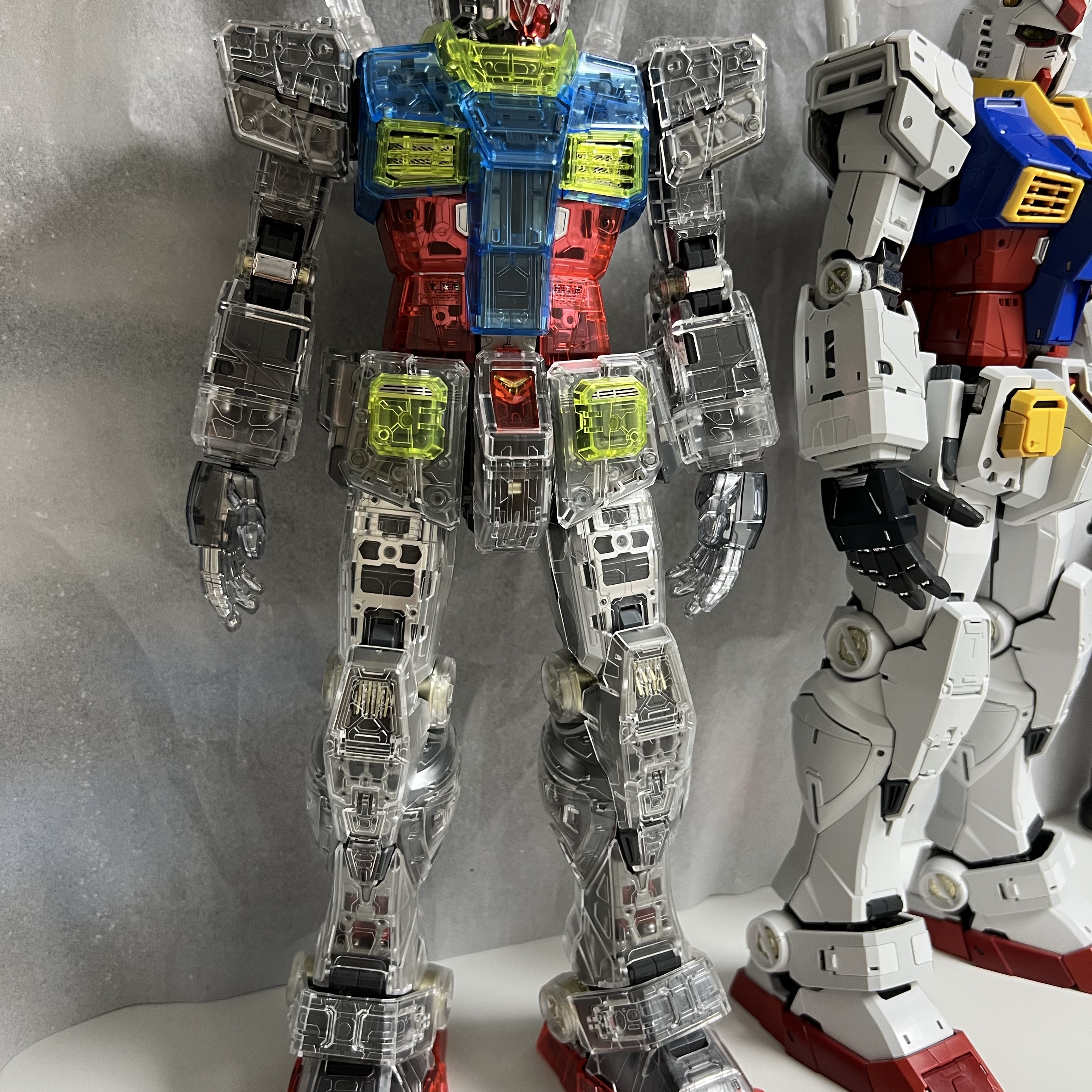 Bandai PG UNLEASHED Gundam Clear Color Body, Bandai PG Unleashed RX-78-2 Gundam 착용 스타일