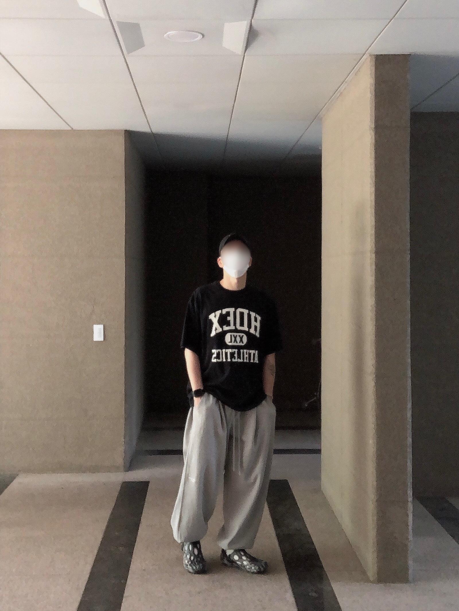 Undermycar Mu.03 Anti Fxxking Logo Play Oversized Sweat Jogger Melange Gray, Merrell Hydro Moc Black Brindle 착용 스타일 - 2