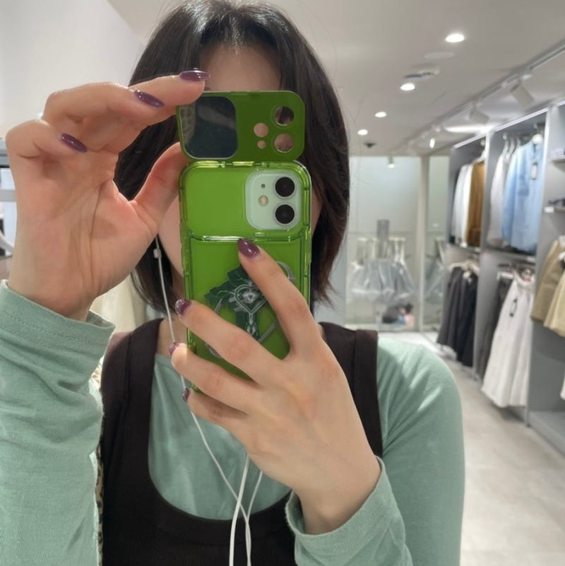 BLAMESTUDIO Green Cross love case 착용 스타일