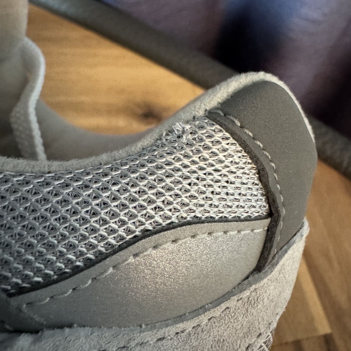 New Balance 992 Made in USA Core Grey Silver Metallic 착용 스타일