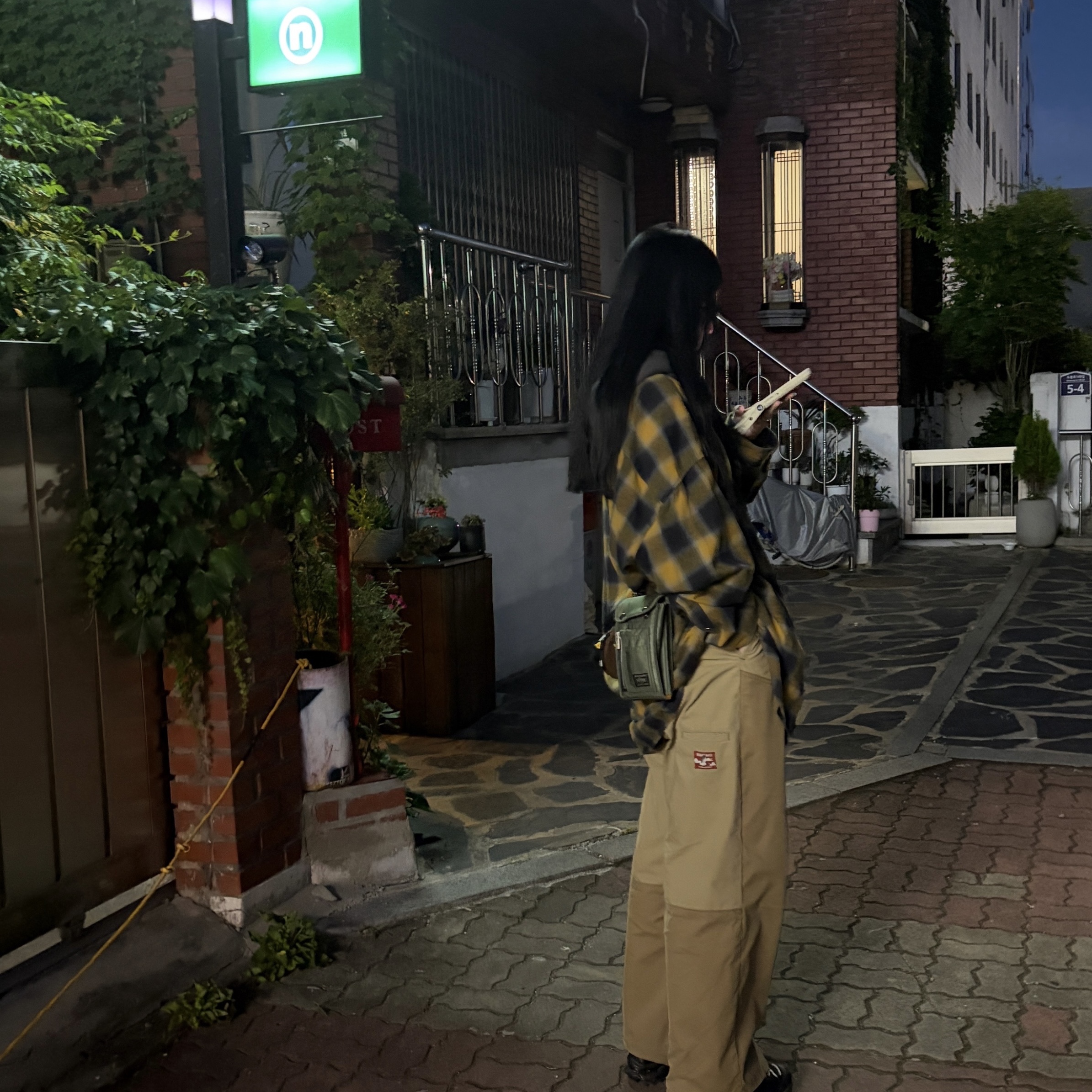 Human Made Fishing Pants Beige, Salomon x Kith XT-4K Black Scarab 착용 스타일 - 1