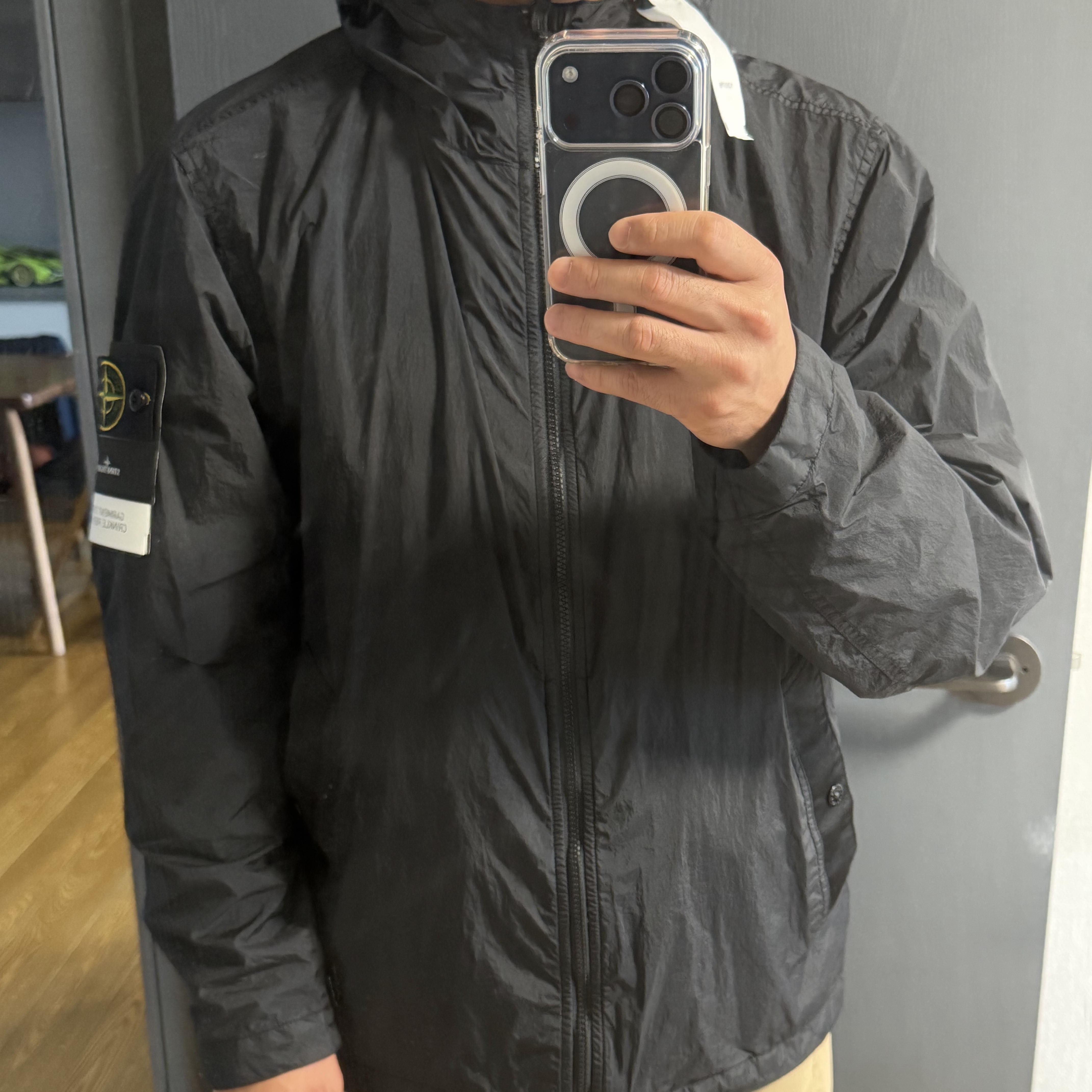 Stone Island 4100001 Crinkle Reps NY Hooded Jacket with Wind Resistance and Anti-Drop Black - 26SS 착용 스타일 - 3