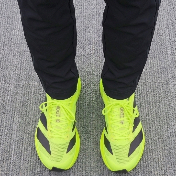 Adidas Adizero Adios Pro 4 Lucid Lemon Core Black 착용 스타일 - 1