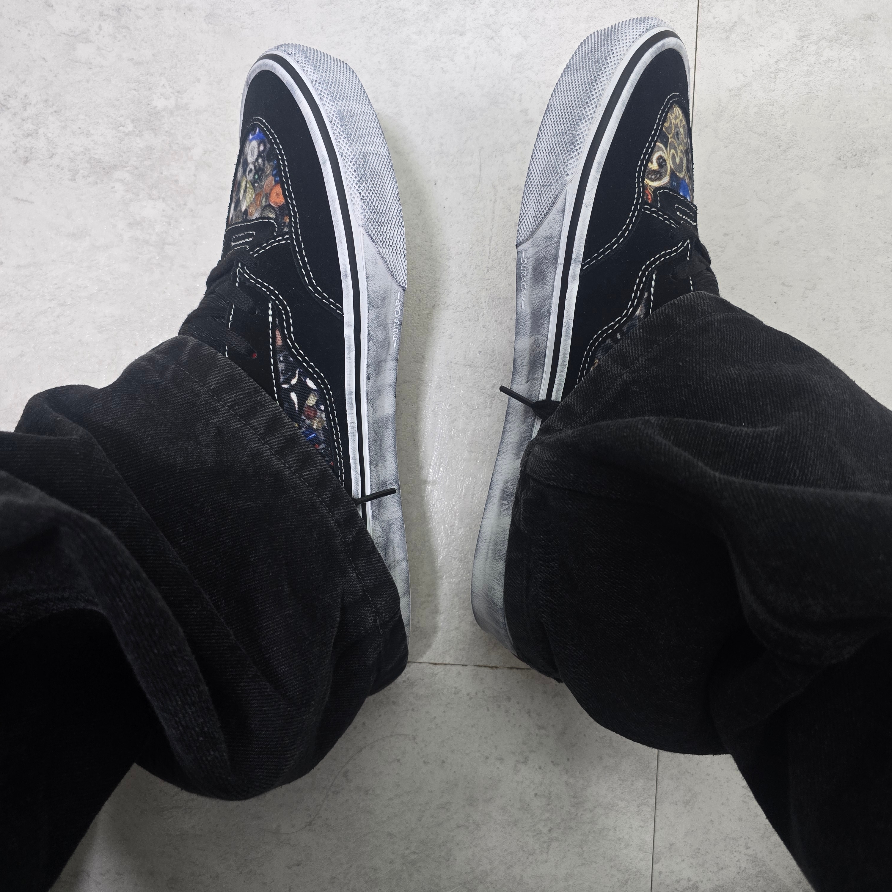 Vans x Supreme x Mike Kelley Half Cab Black 착용 스타일