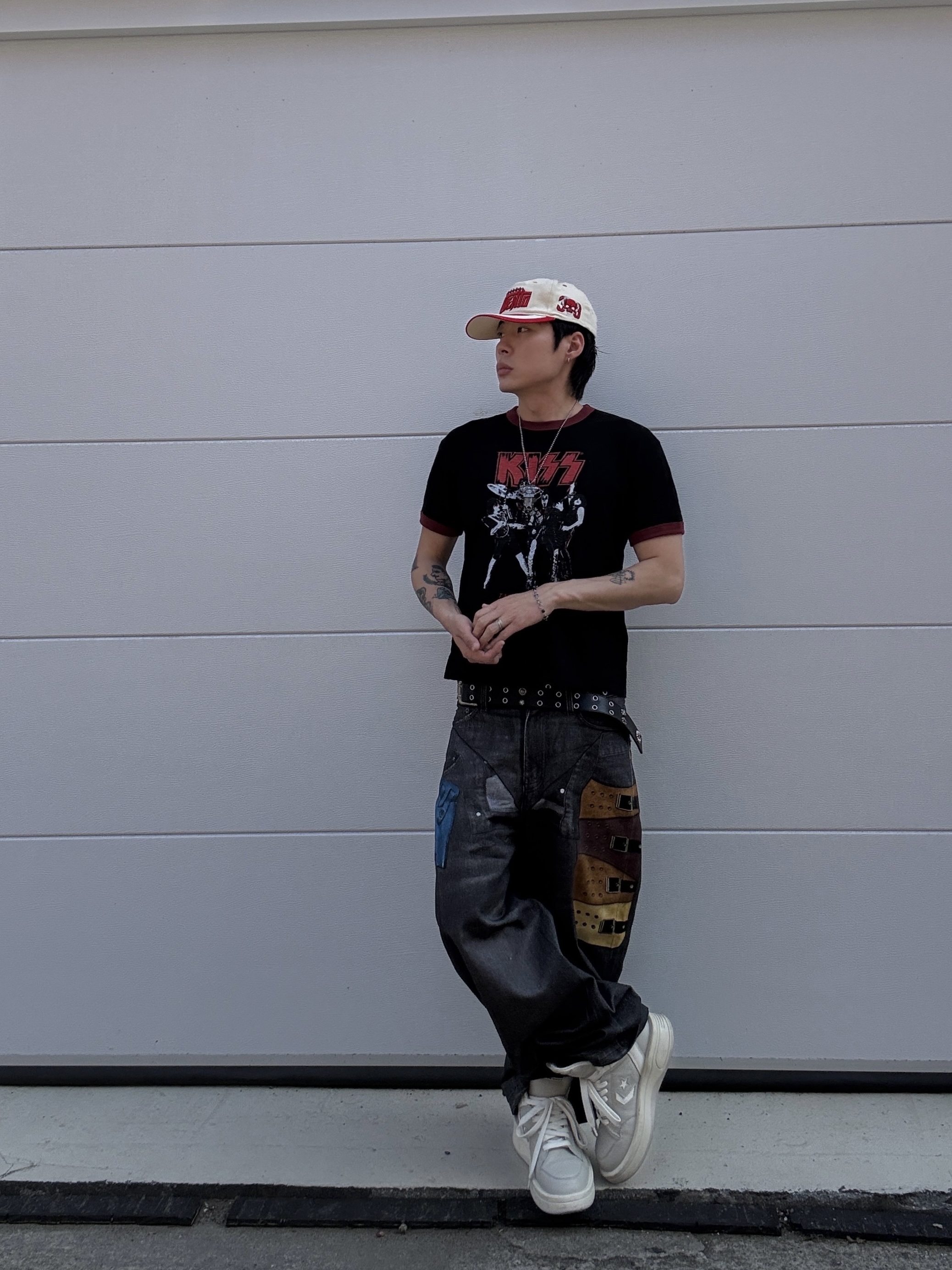 Converse x Drkshdw Turbowpn Pelican, MAINBOOTH X KISS End of the Road T-shirt Black 착용 스타일 - 8