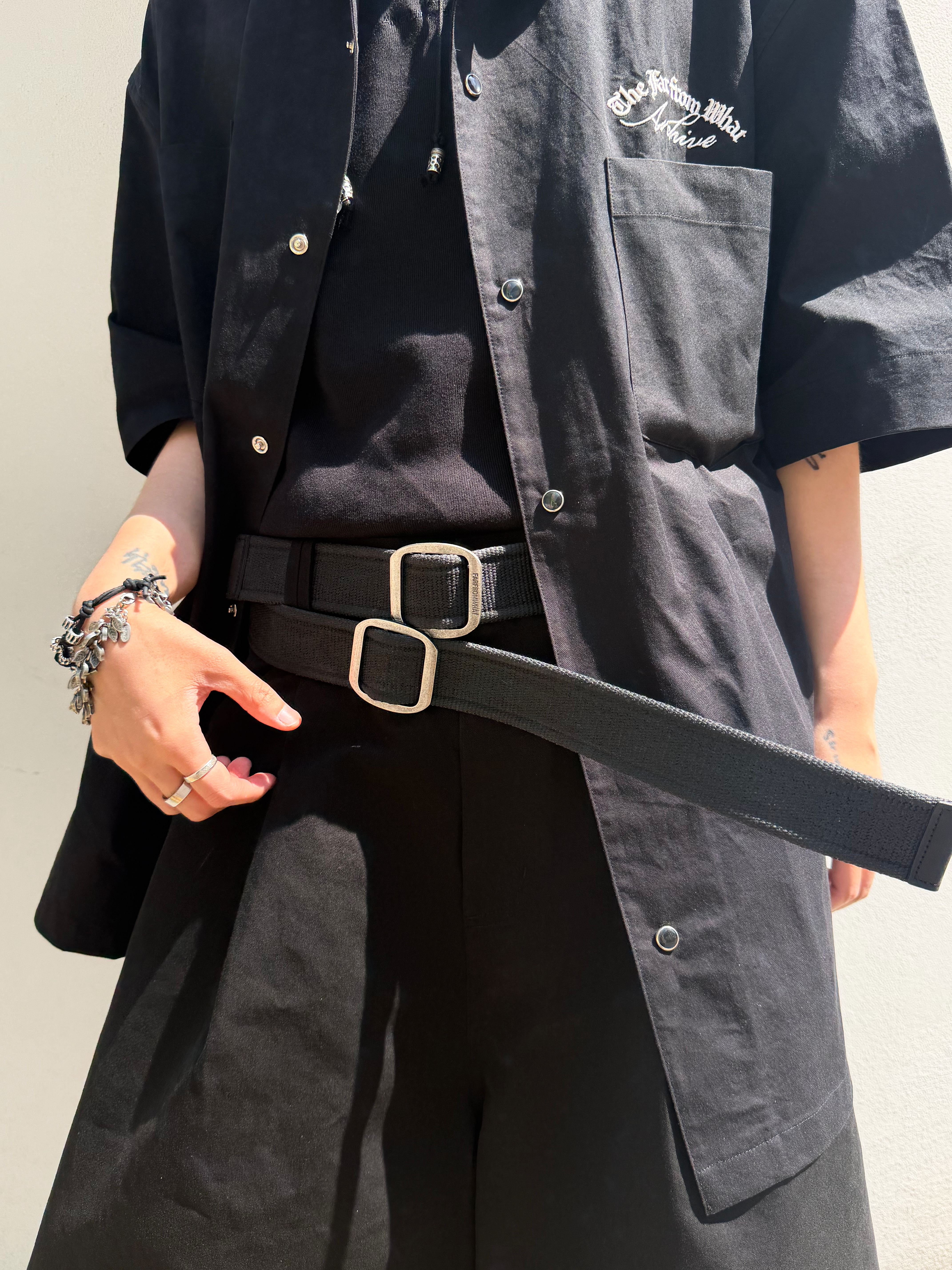 Farfromwhat Far Open Collar Shirts Black, Hono Report Rope Necklace Black 착용 스타일 - 4