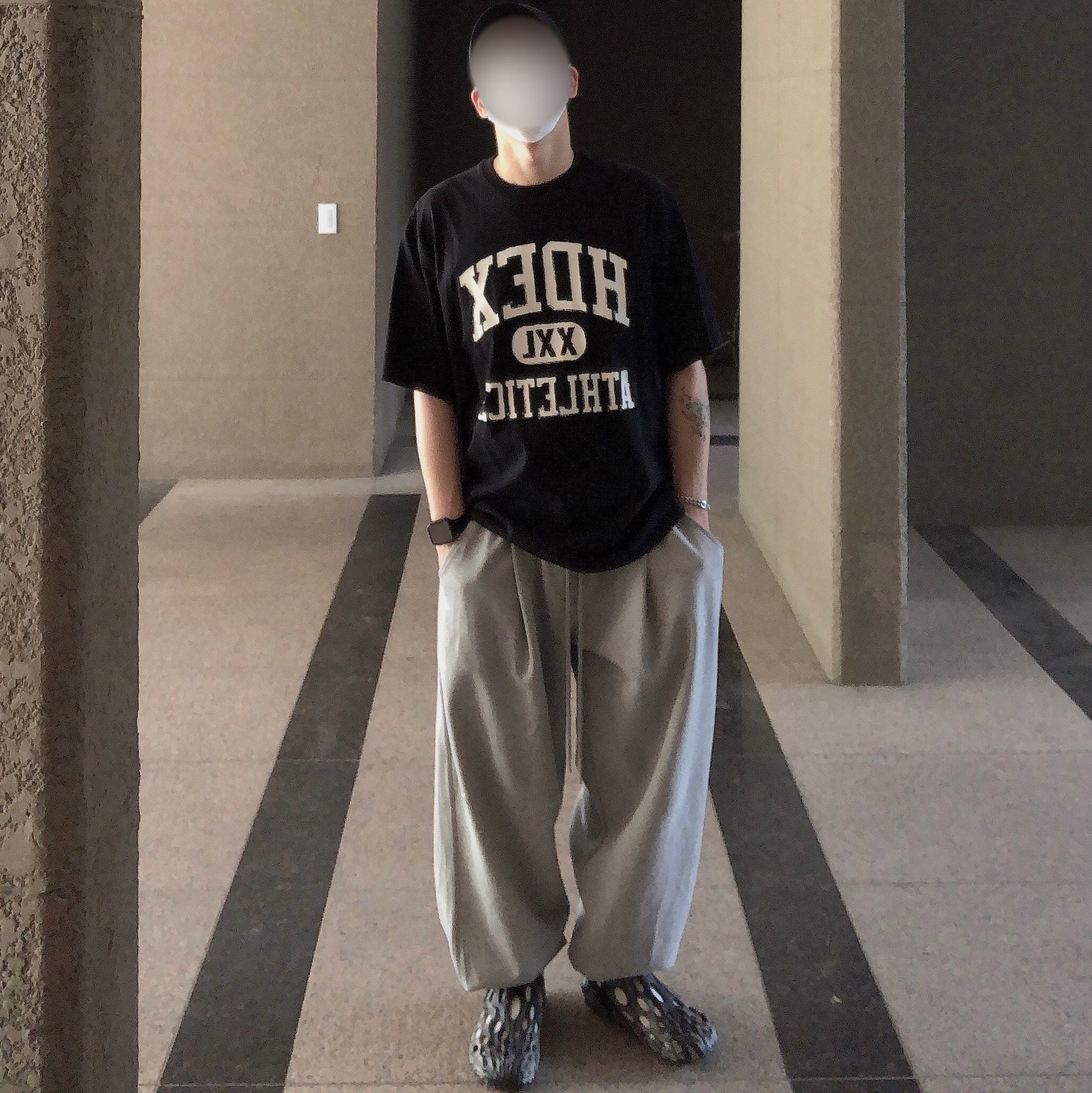 Undermycar Mu.03 Anti Fxxking Logo Play Oversized Sweat Jogger Melange Gray, Merrell Hydro Moc Black Brindle 착용 스타일 - 1