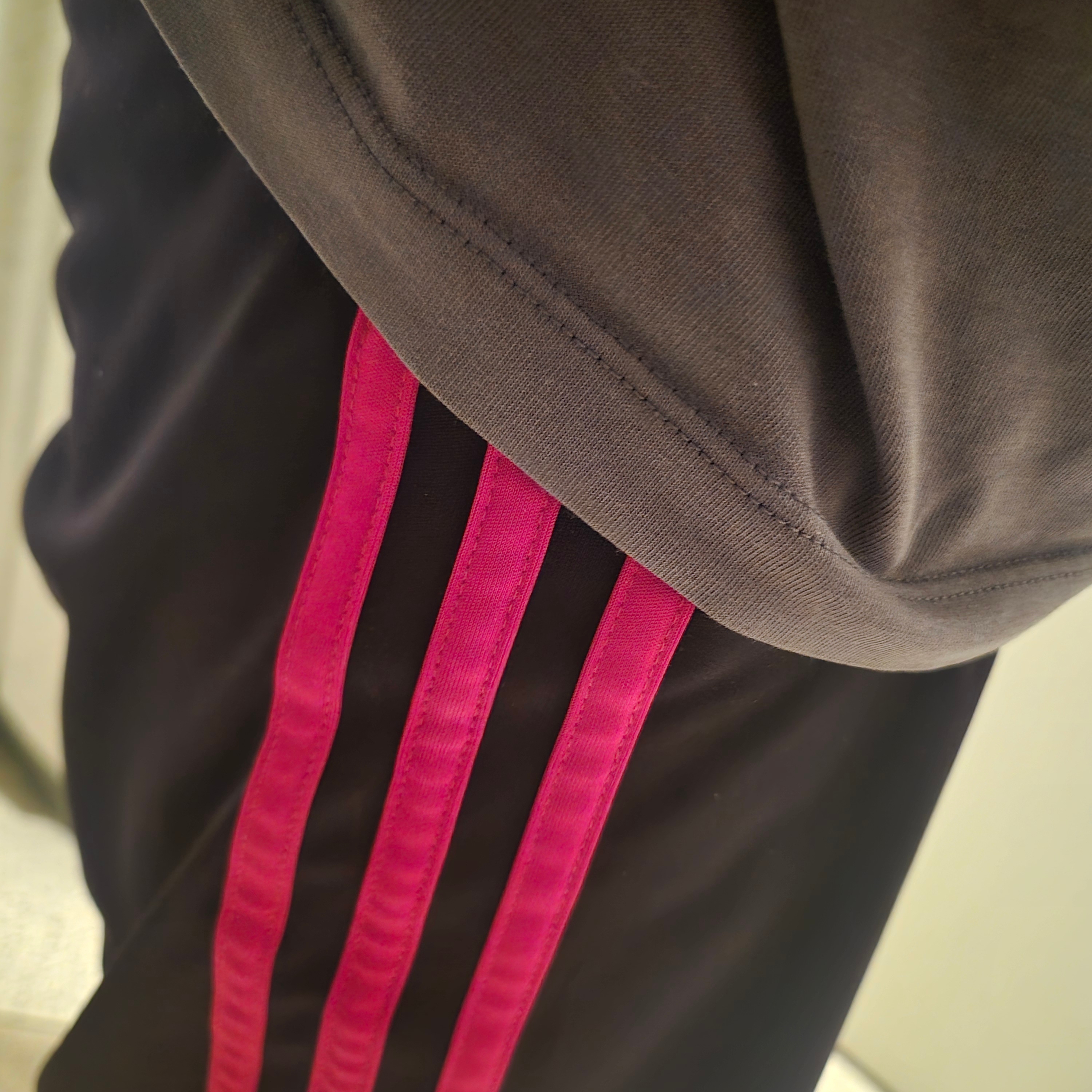 Adidas Football Tiro 26 Competition Training Shorts Black Semi Lucid Red - KR Sizing 착용 스타일