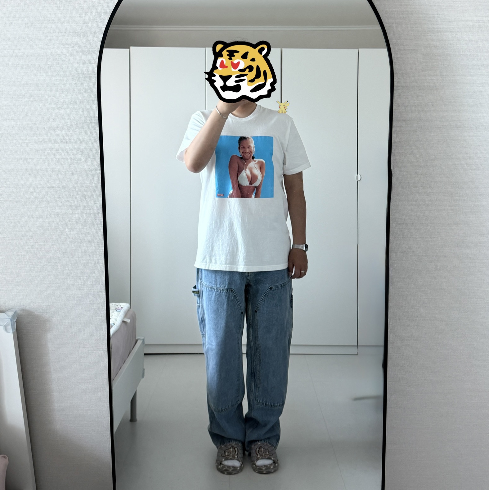 Supreme x Aphex Twin Windowlicker T-Shirt White - 25SS, Supreme Double Knee Painter Pant Washed Indigo - 24FW 착용 스타일 - 1