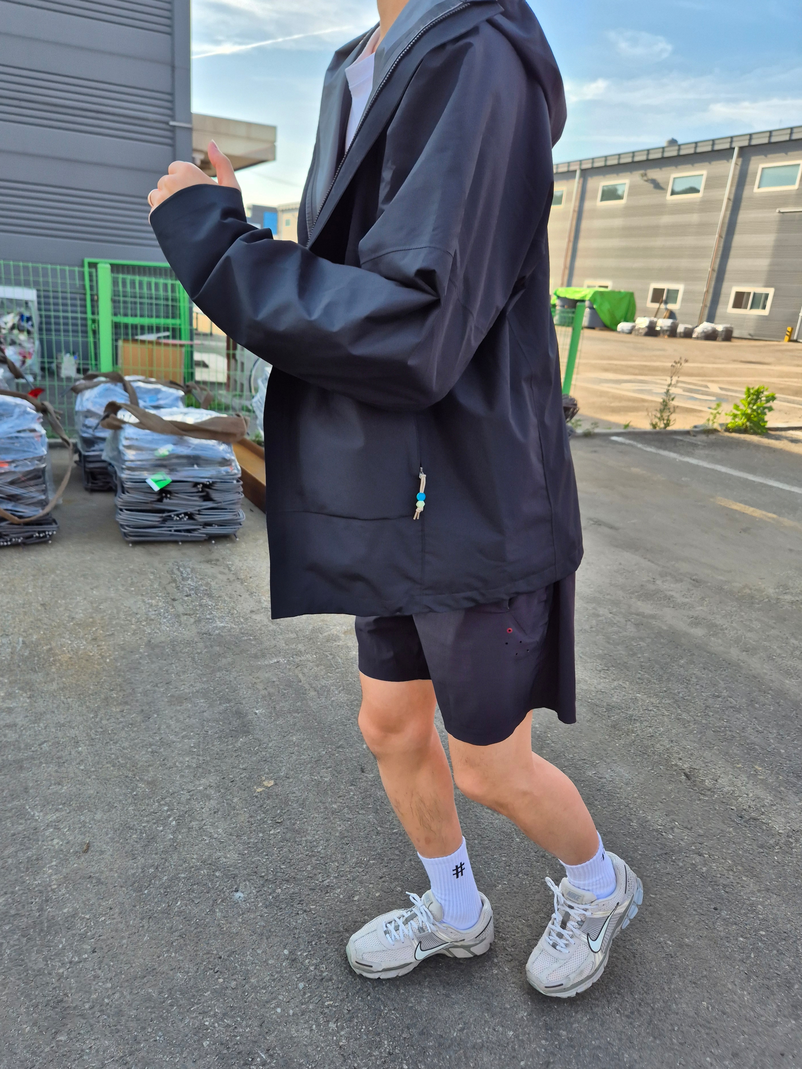Nike ACG Storm-Fit ADV Cascade Rains Full Zip Jacket Black - Asia, Nike Zoom Vomero 5 SE Light Orewood Brown 착용 스타일