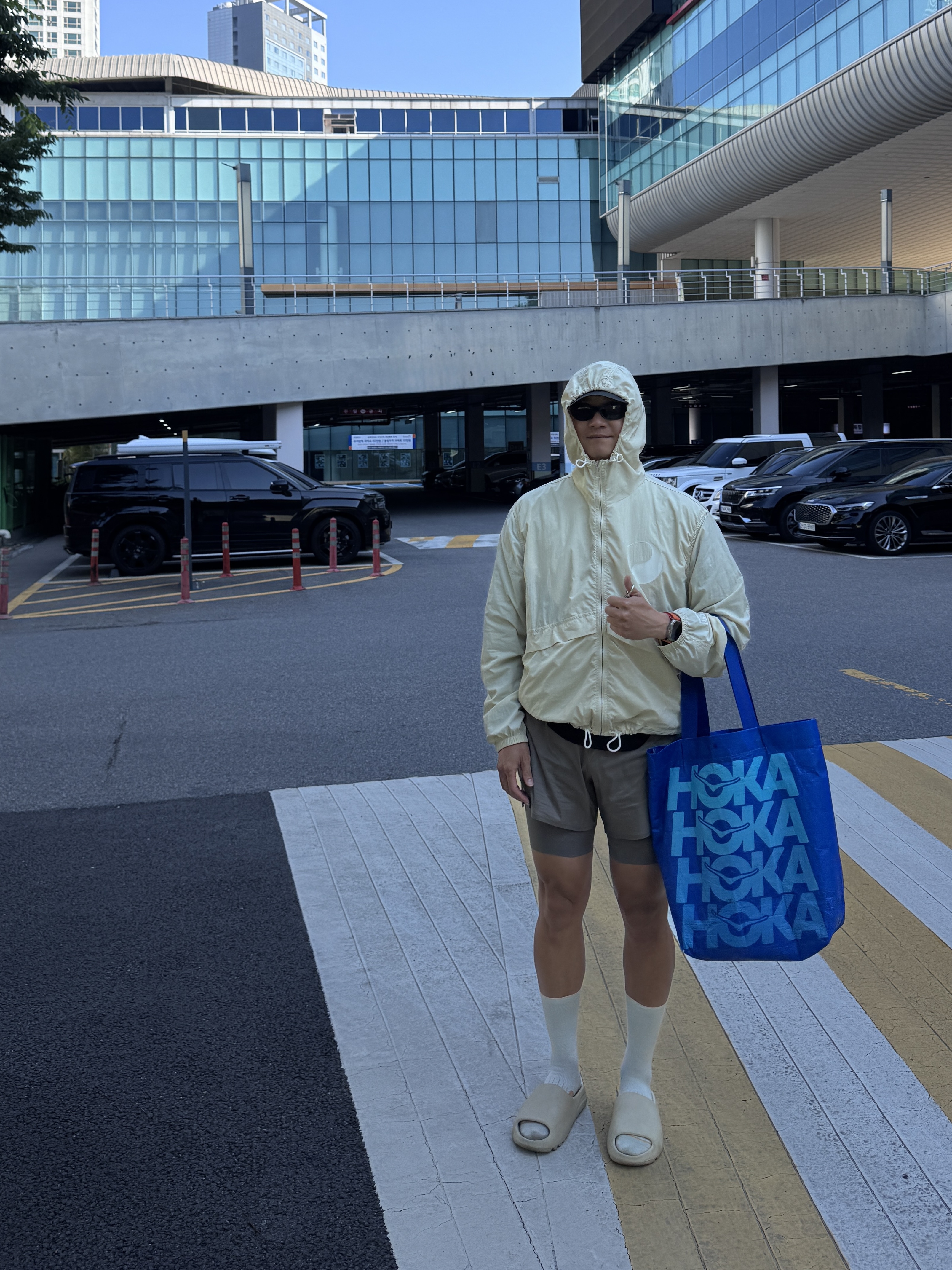 Satisfy Techsilk 5 Inch Shorts Falcon, Nike Vomero Premium Alabaster Blue Void 착용 스타일 - 5