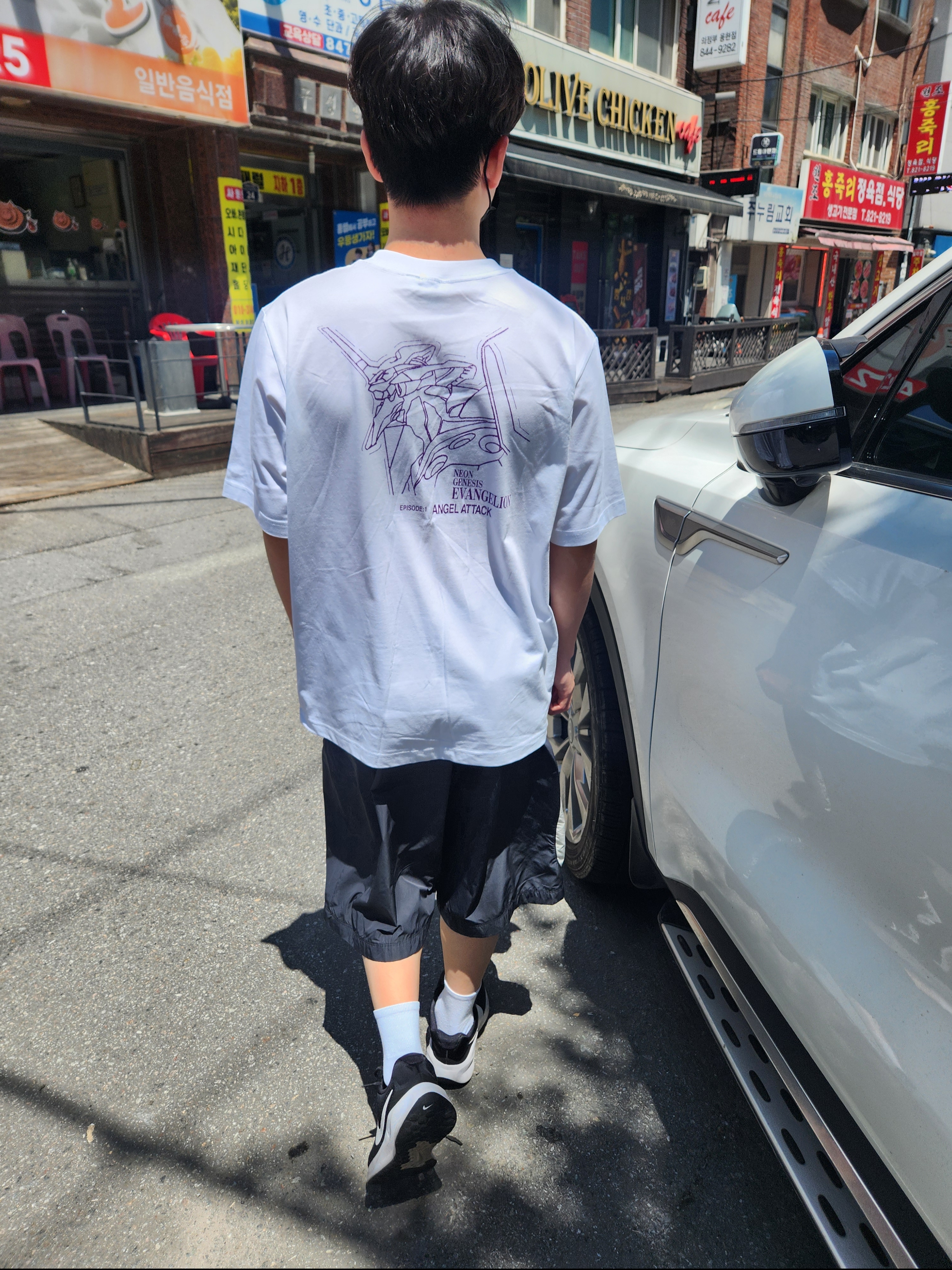 Nike NSW Swoosh Woven Shorts Black - Asia, GU x Evangelion Graphic T-Shirt White 착용 스타일 - 2