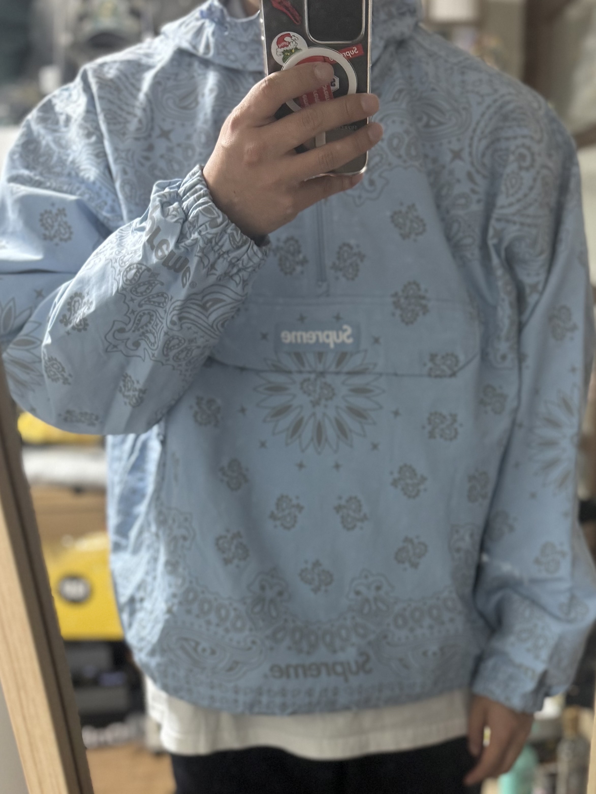 Supreme Reflective Bandana Anorak Light Blue - 26SS 착용 스타일 - 1