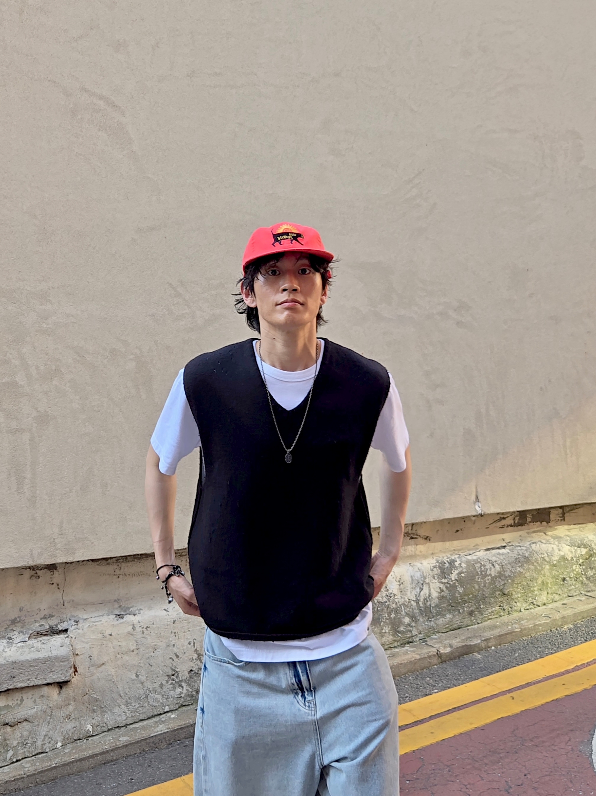 Hello Sunrise Washed Sunrise Cat Logo 6Panel Cap Scarlet Orange, Vans Vault Knu-Skool VLT LX Suede Marshmallow 착용 스타일 - 4