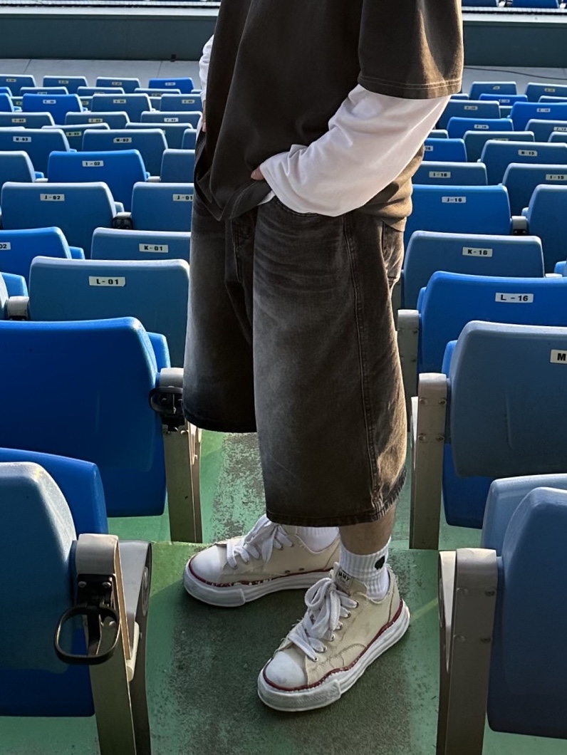 Maison Mihara Yasuhiro Peterson OG Sole Canvas Low-top Sneakers Natural 착용 스타일 - 3