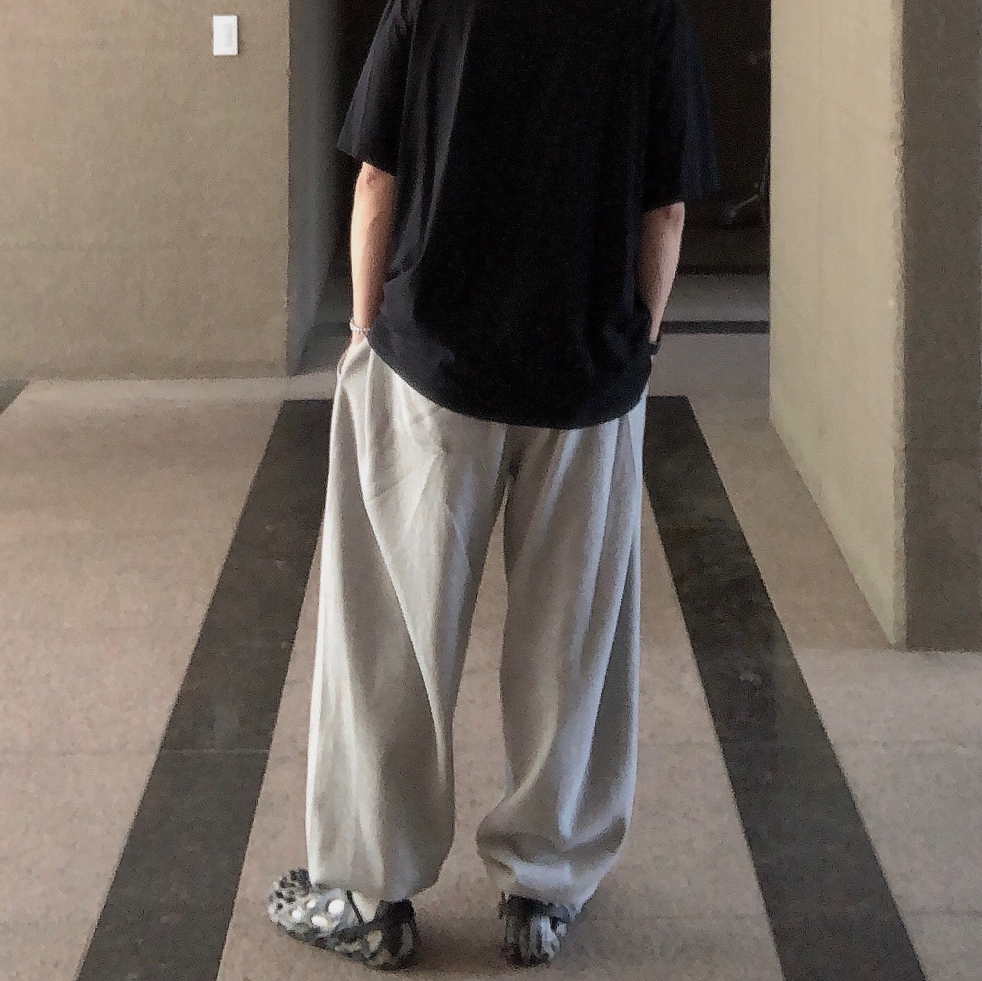 Undermycar Mu.03 Anti Fxxking Logo Play Oversized Sweat Jogger Melange Gray, Merrell Hydro Moc Black Brindle 착용 스타일 - 4