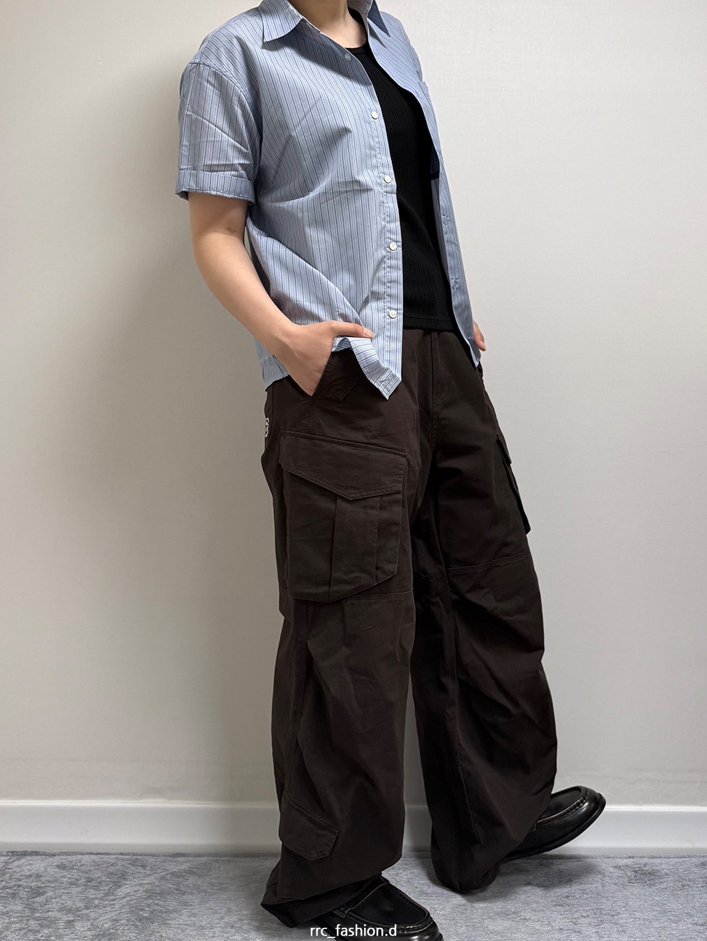 Flavorism VTG Washed Cargo Pants Washed Dark Brown 착용 스타일 - 2