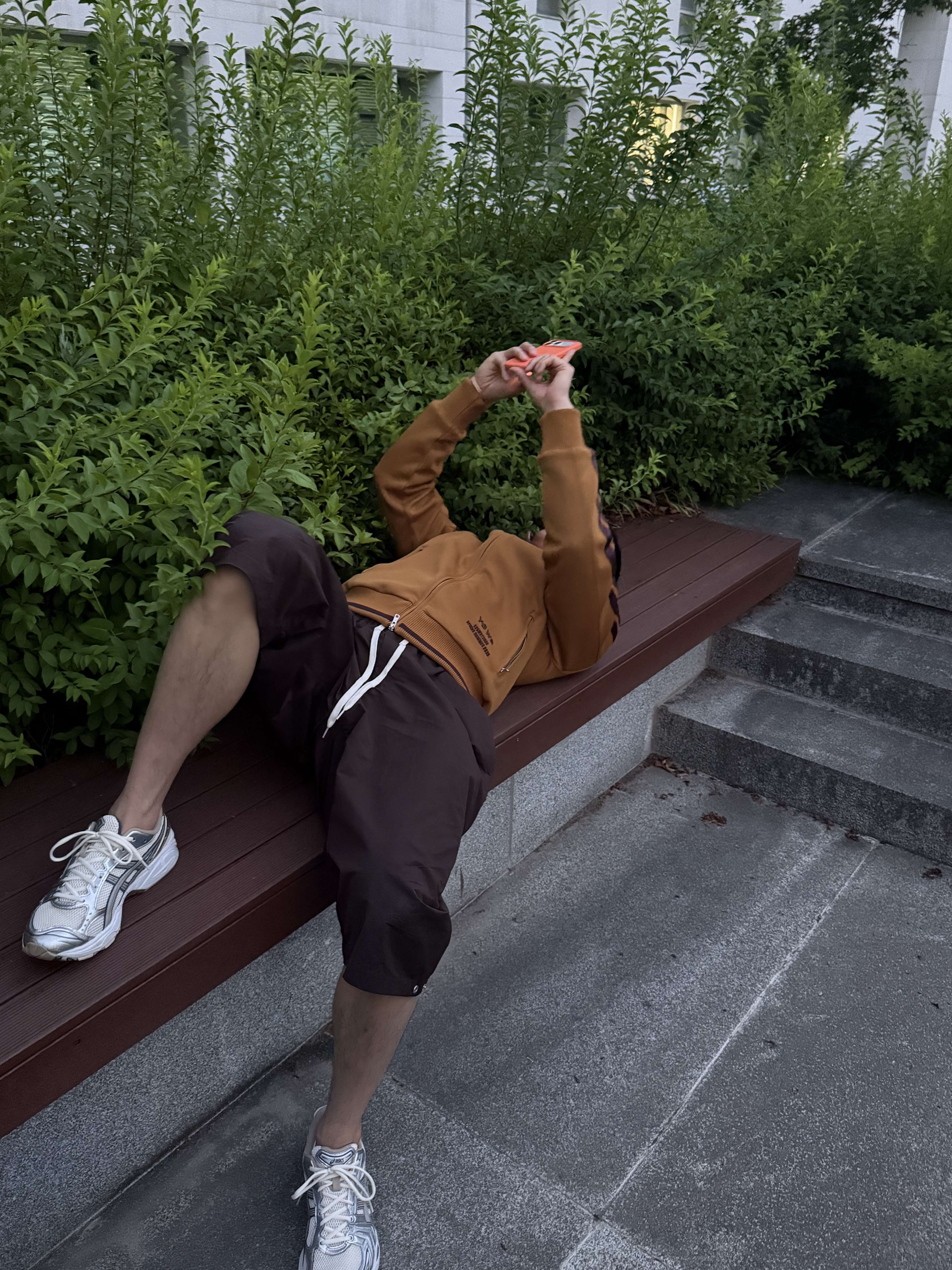 Y-3 x Wales Bonner Track Top Bronze Strata, Y-3 x Wales Bonner Rip Shorts Aurora Coffee 착용 스타일