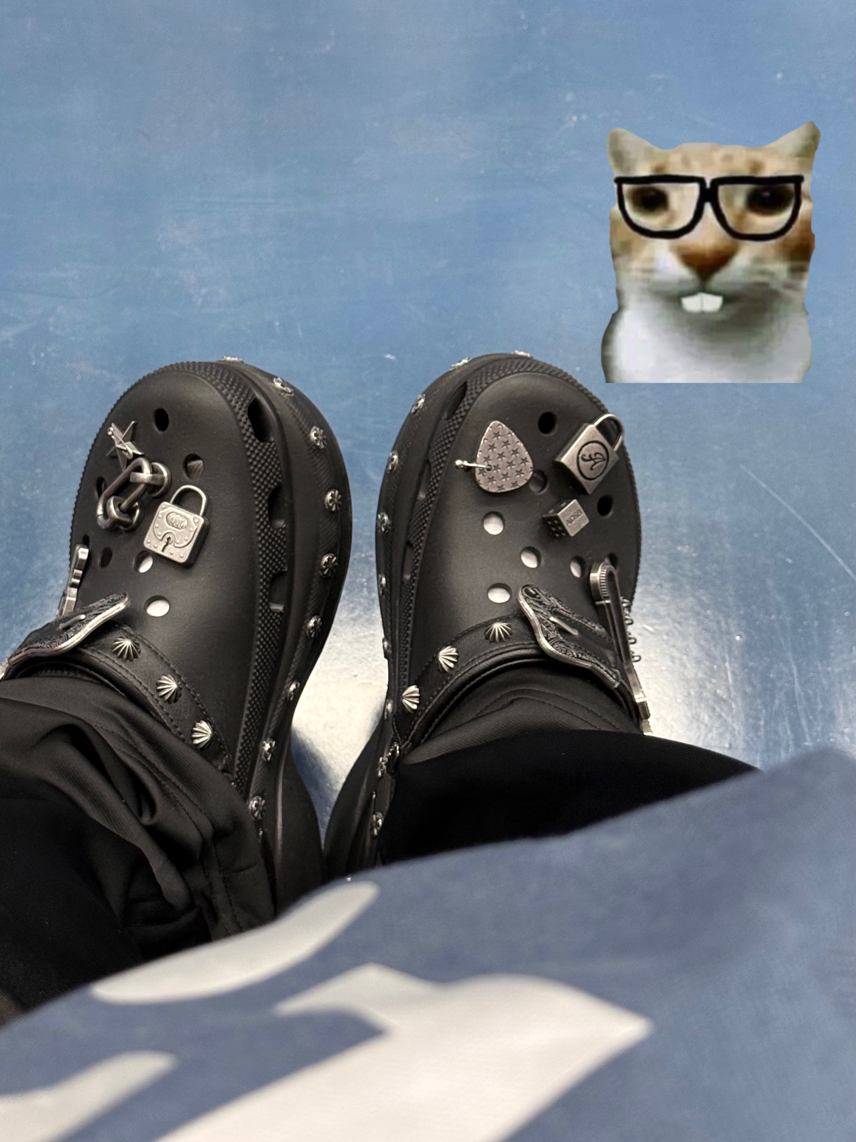 (W) Crocs x Andersson Bell Bae Clog Black 착용 스타일