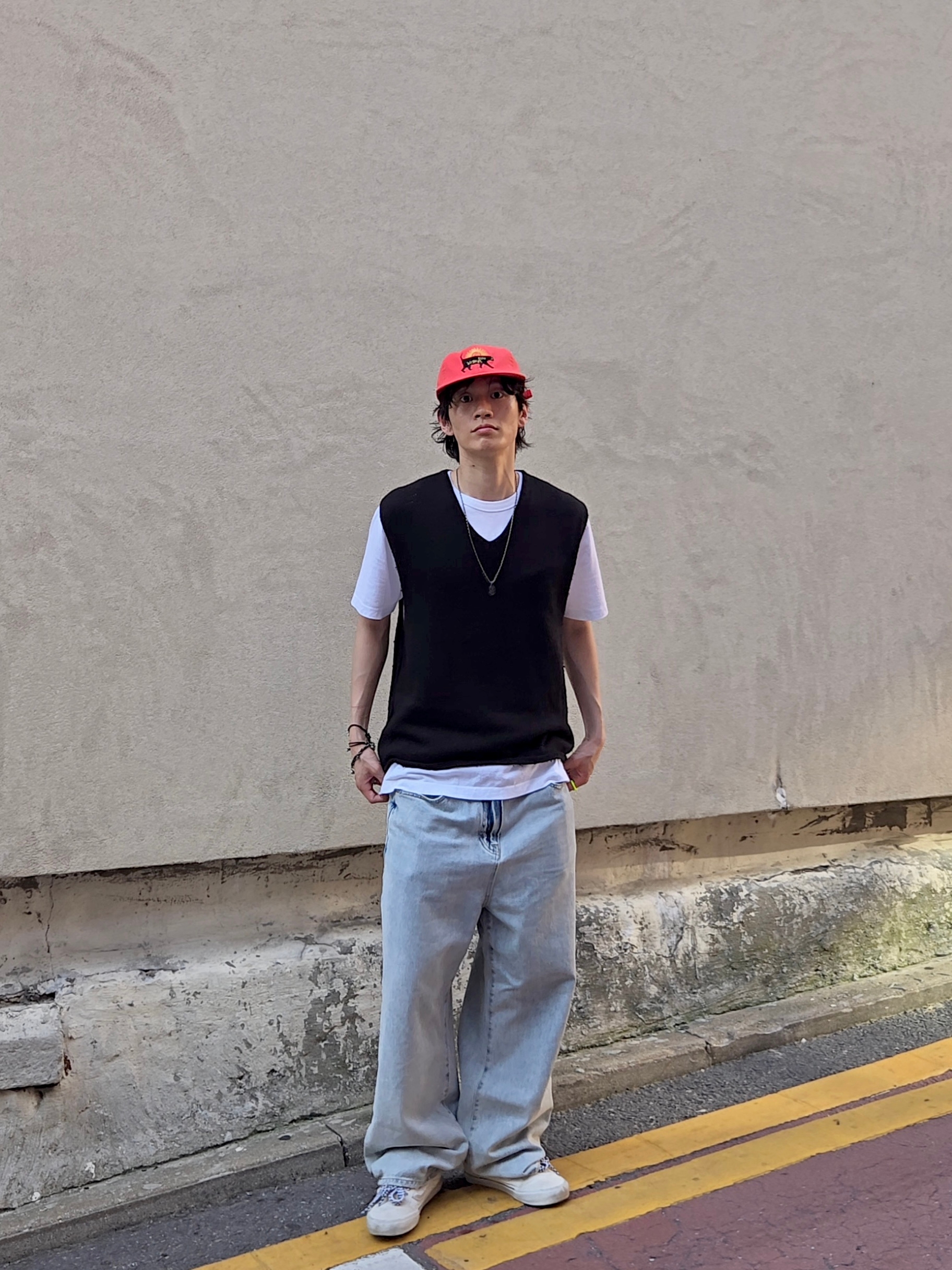 Hello Sunrise Washed Sunrise Cat Logo 6Panel Cap Scarlet Orange, Vans Vault Knu-Skool VLT LX Suede Marshmallow 착용 스타일 - 2