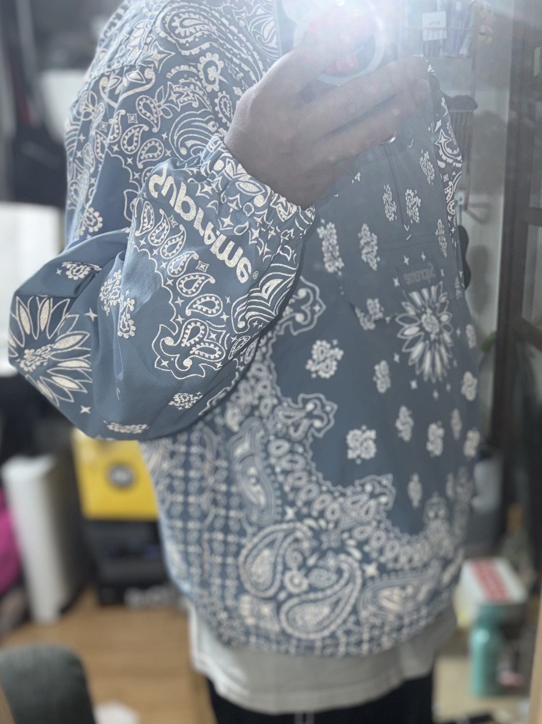 Supreme Reflective Bandana Anorak Light Blue - 26SS 착용 스타일 - 2