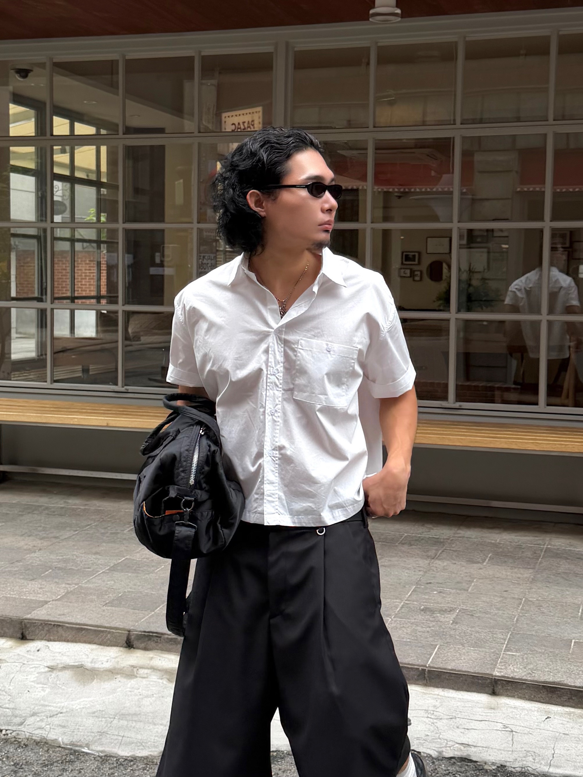 Porter Howl Boston Bag Mini Black 착용 스타일 - 3