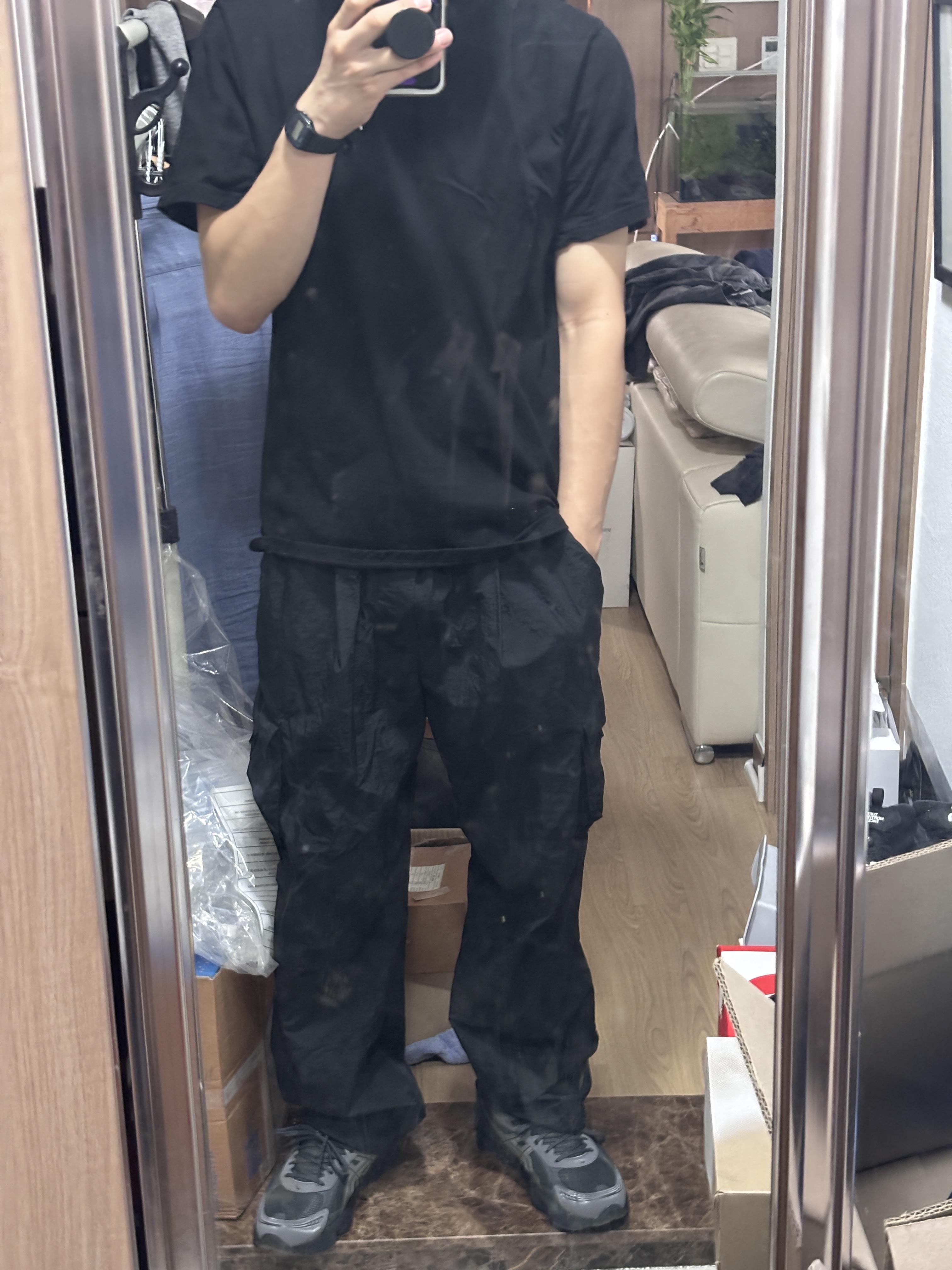 Asics Gel-Kinetic Fluent Graphite Grey Pure Silver, New Era MLB New York Yankees K-Frame Ball Cap Navy 착용 스타일 - 2