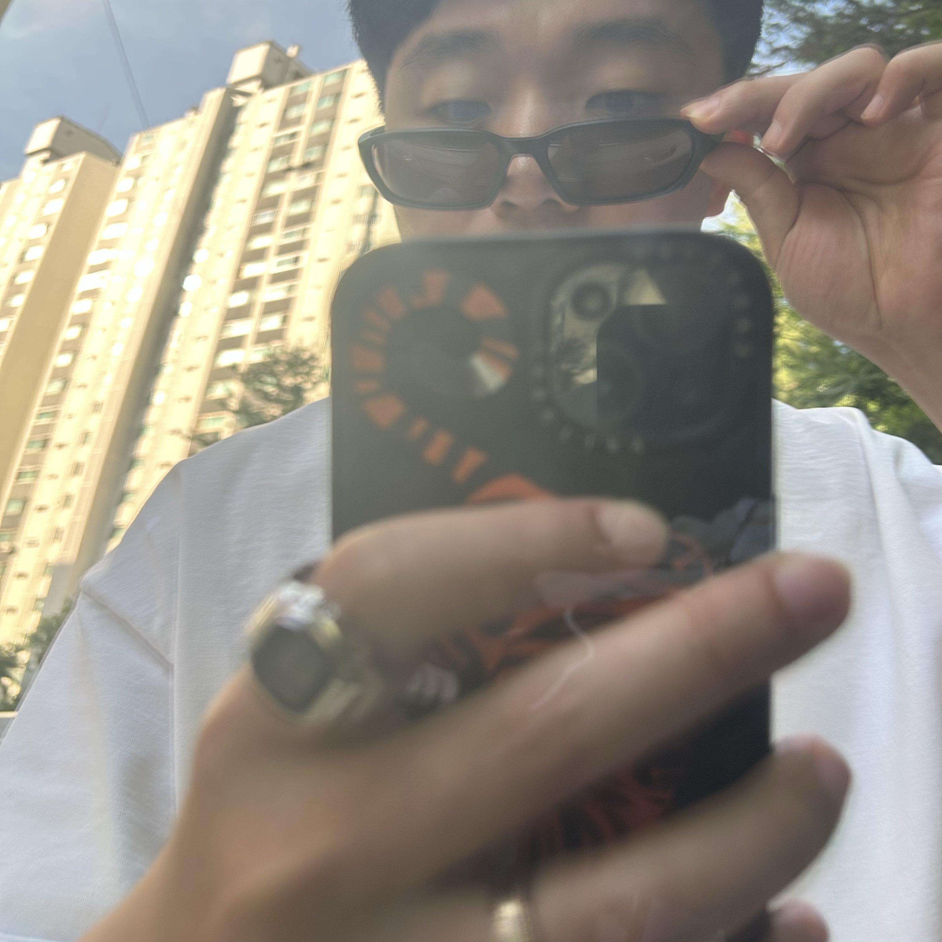 Oakley Terraforma Matte Black Prizm Grey, Stussy x Denim Tears Messenger Bag Camo 착용 스타일 - 3
