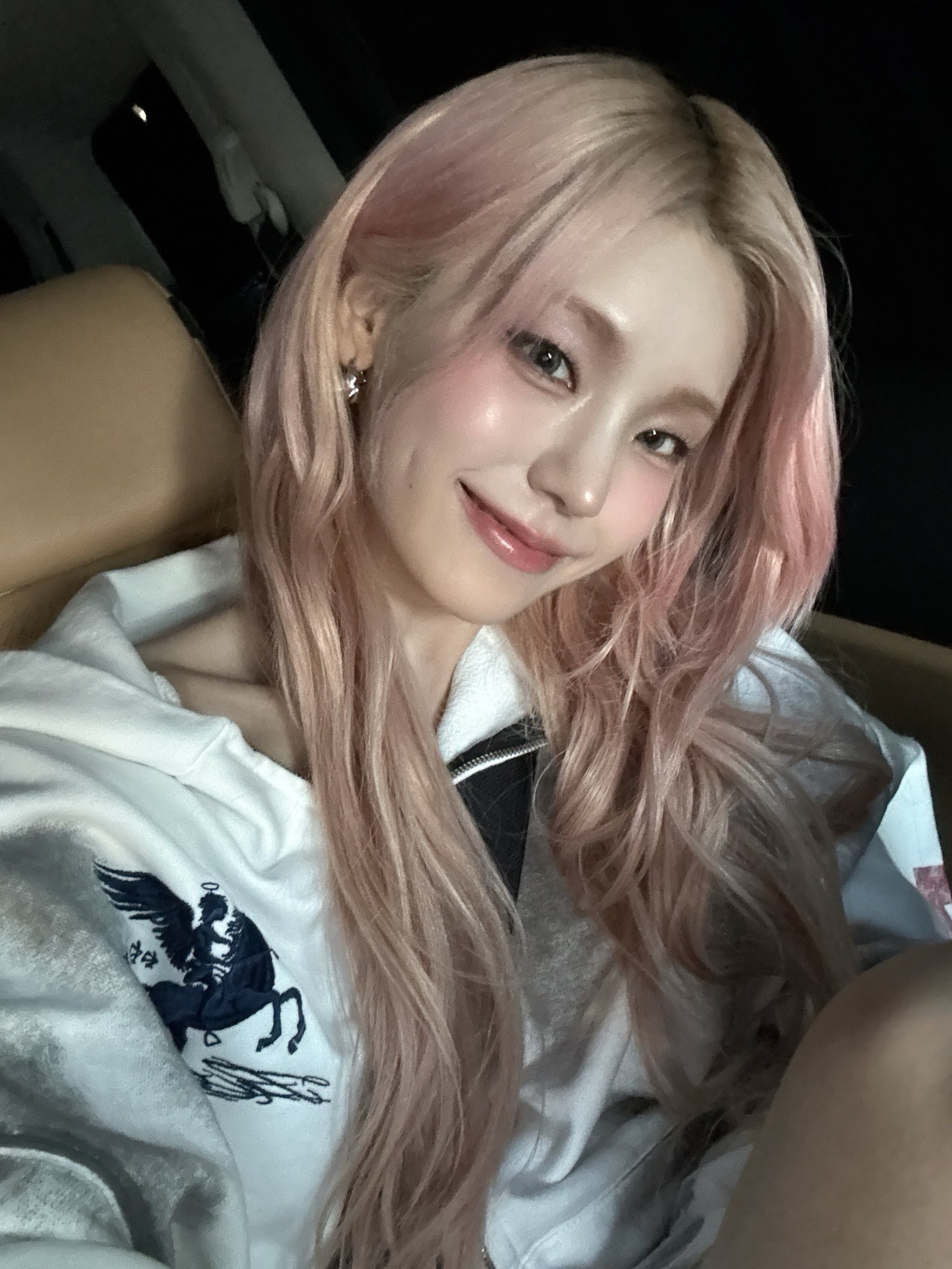 [트리플적립] PACOSPLY Dirty Falling Angel Zip Up Hoodie Dirty White 착용 스타일