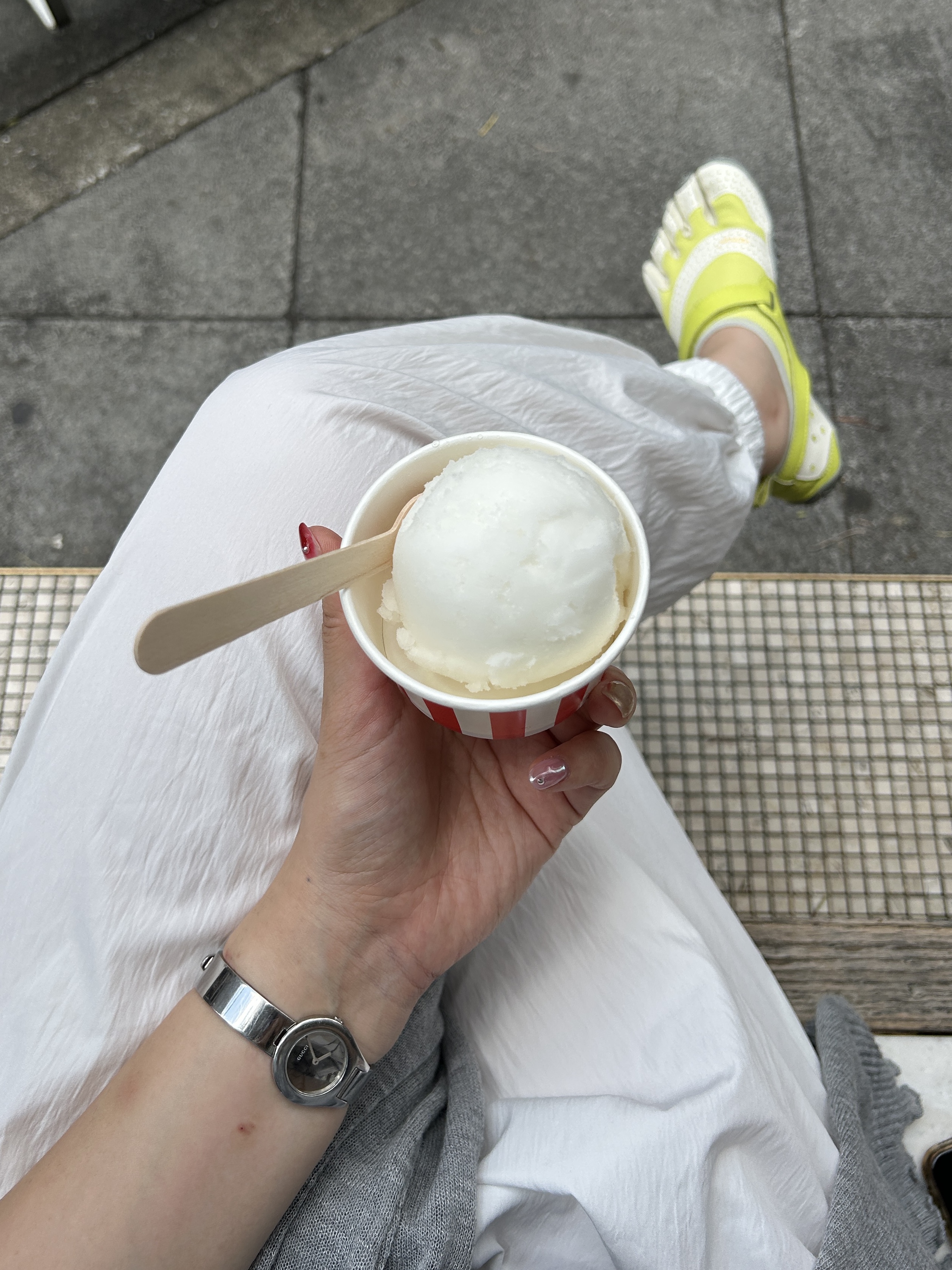 (W) Vibram Fivefingers V-Aqua Lime Green Ivory Grey 착용 스타일 - 2