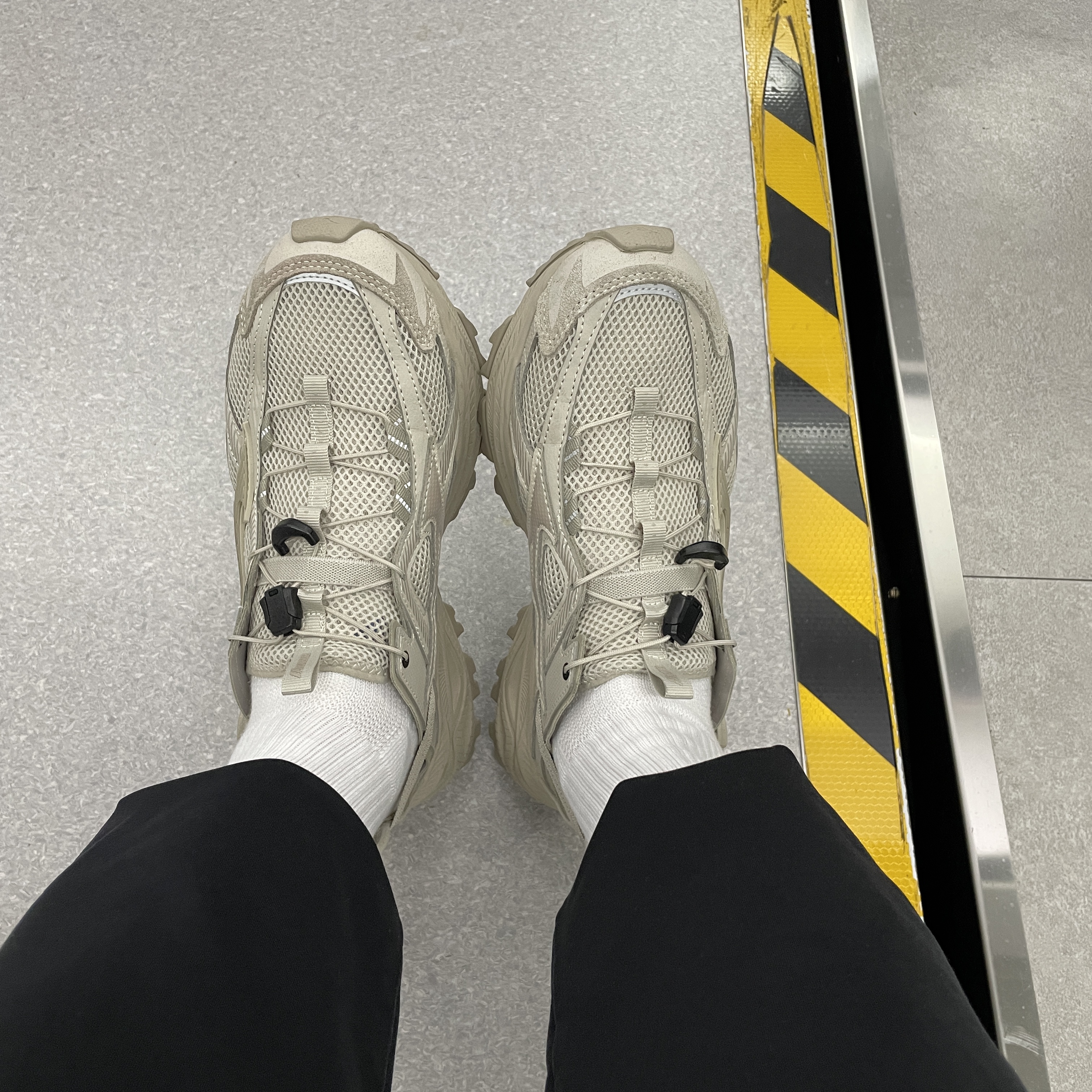 Mizuno Racer Trail SE Sand 착용 스타일 - 2